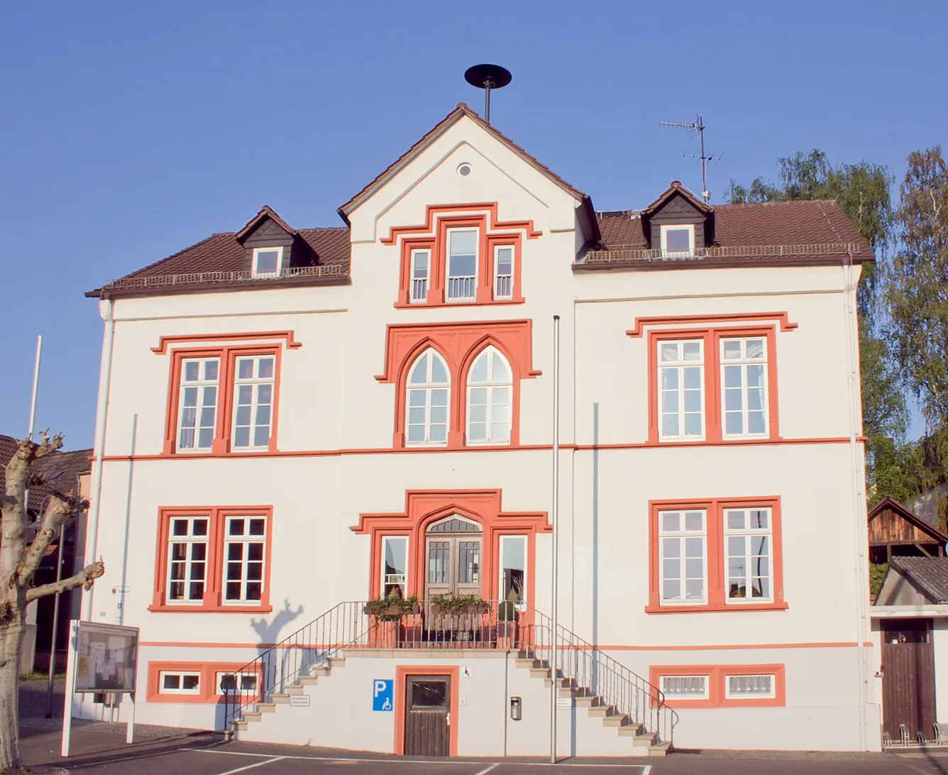 Photo showing: Rathaus in Ranstadt im Wetteraukreis, Deutschland.