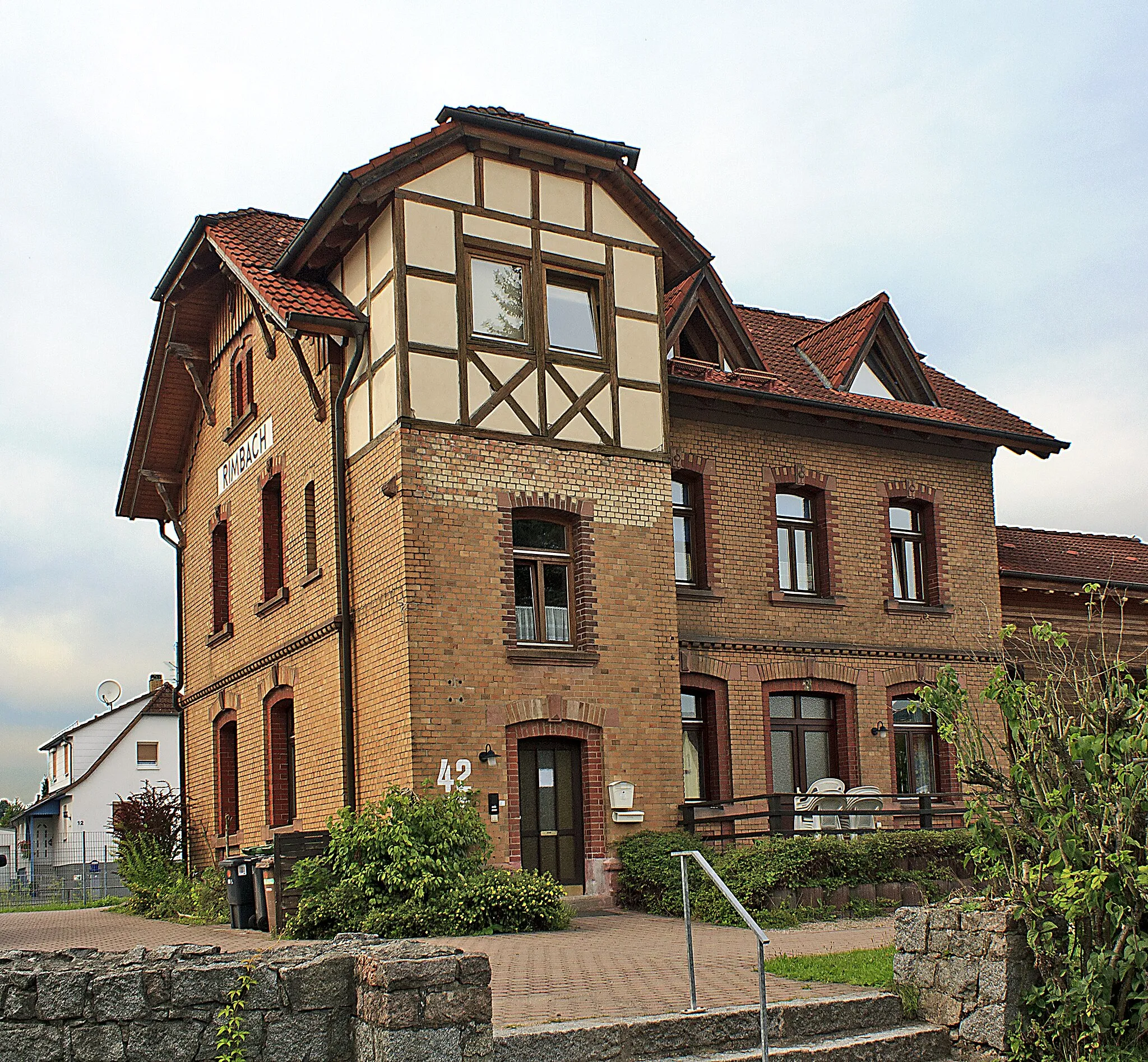 Photo showing: Rimbach (Odenwald), ehemaliger Bahnhof