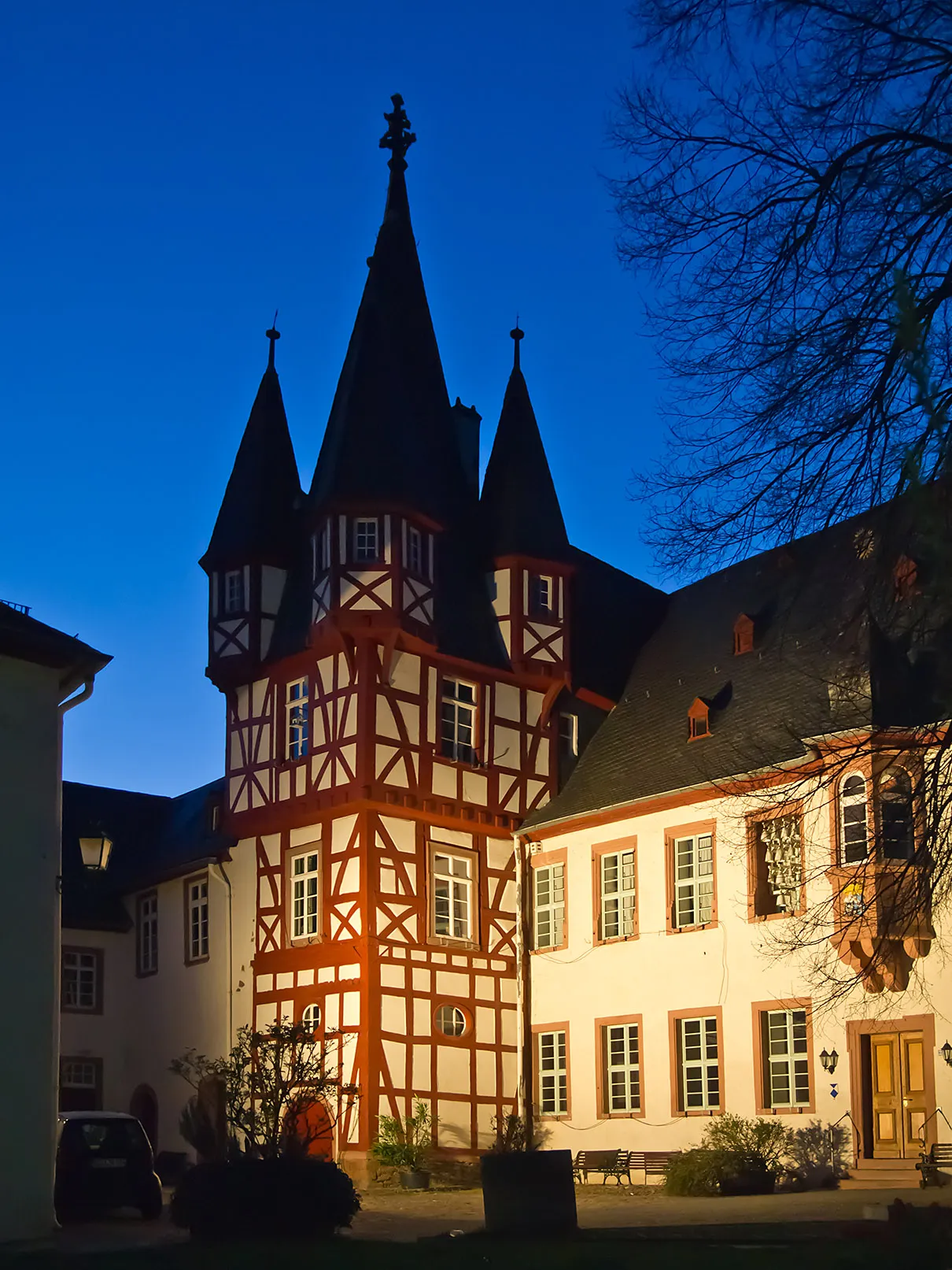 Photo showing: Brömserhof in Rüdesheim am Rhein mit Siegfried´s Mechanischem Musikkabinett, Oberstraße 29