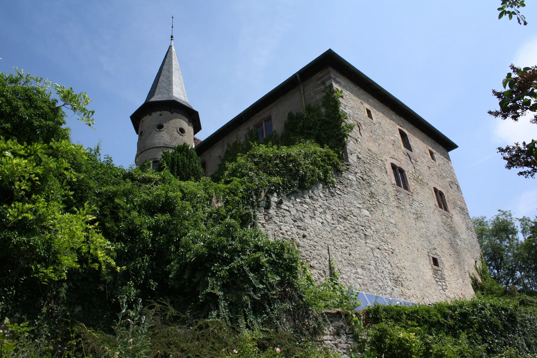 Photo showing: Südseite des Palas von Burg Brandenstein im hessischen Schlüchtern-Elm