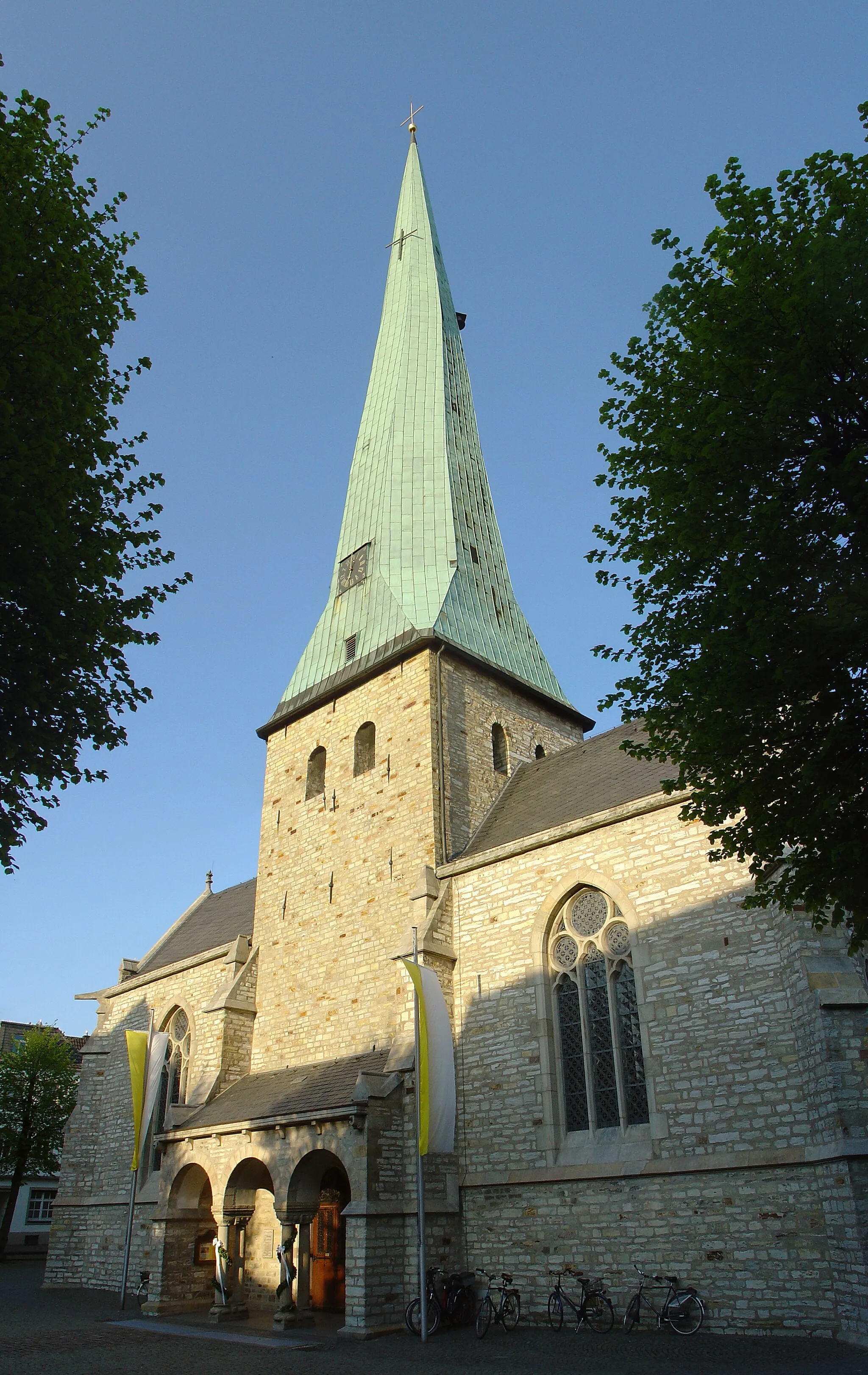 Image of Detmold