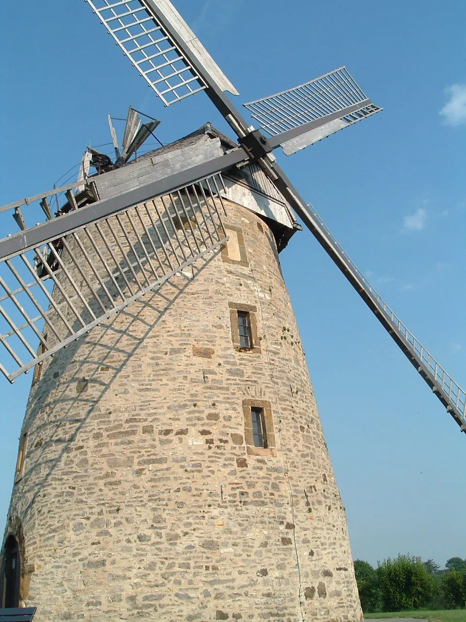 Photo showing: Windmill in town of Enger, District of Herford, North Rhine-Westphalia, Germany.