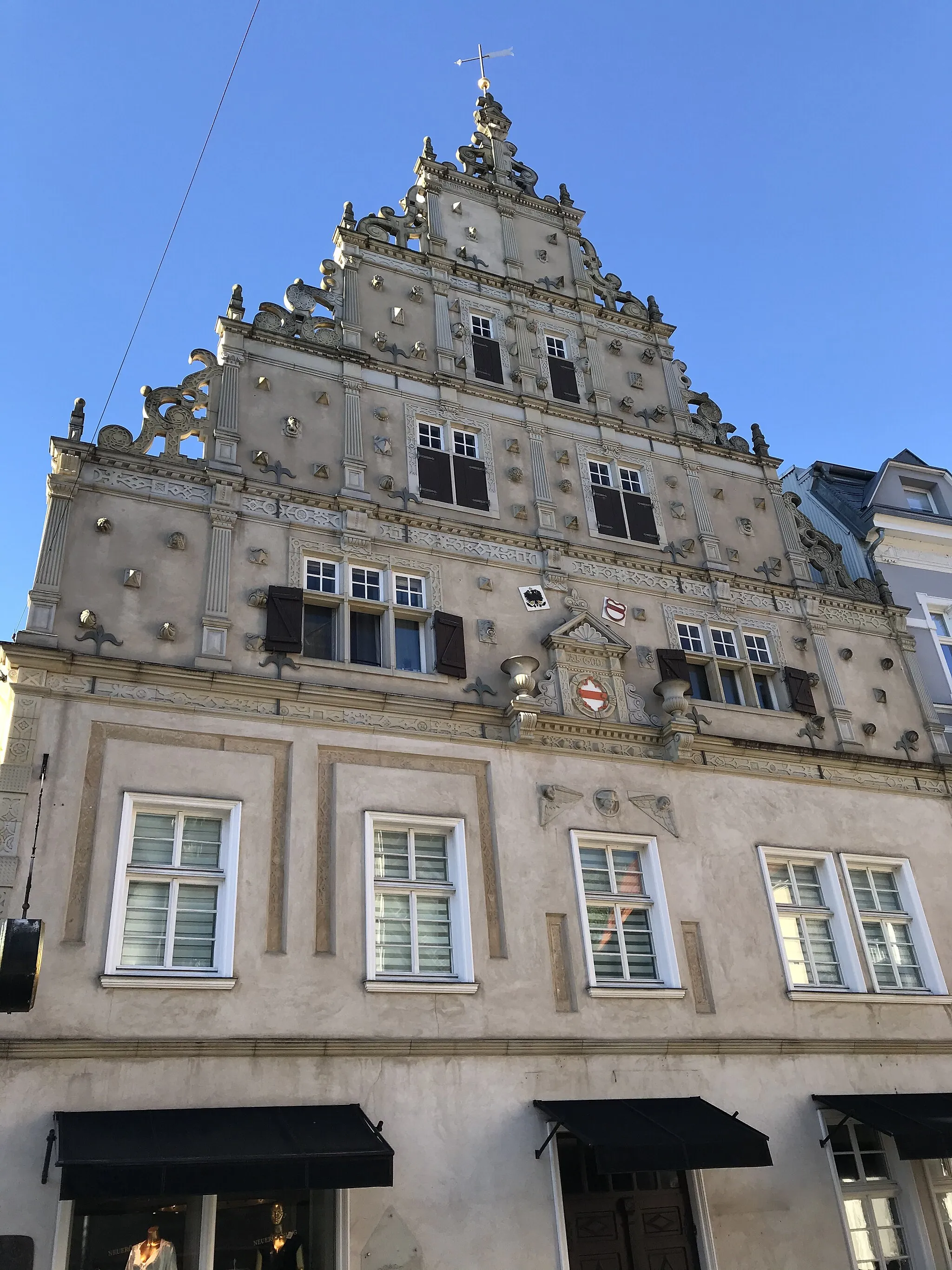 Photo showing: Fassade des Neustädter Rathauses in Herford.