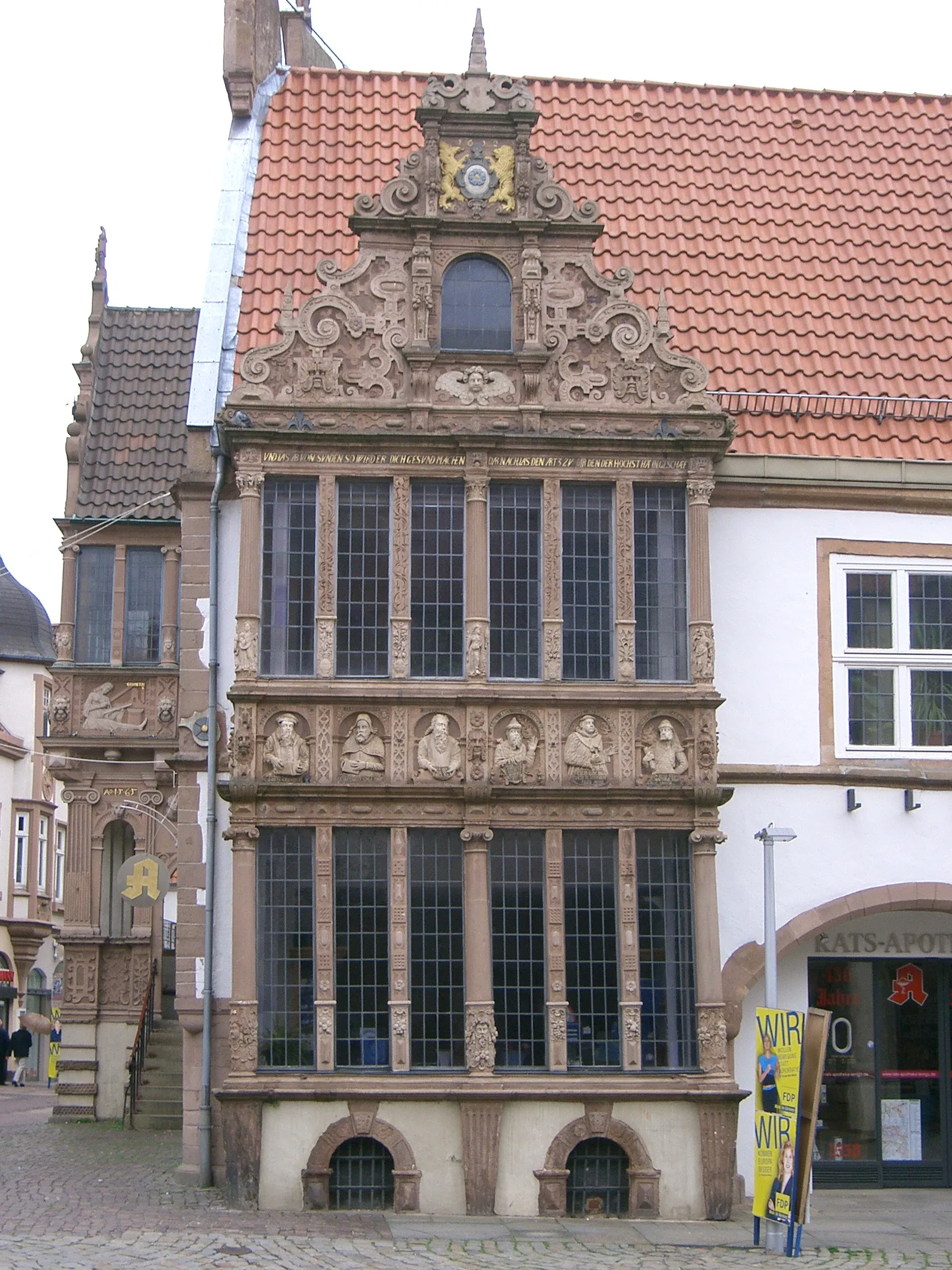 Photo showing: Rathaus in Lemgo: Utlucht des Apothekerbaus, ab 1611.