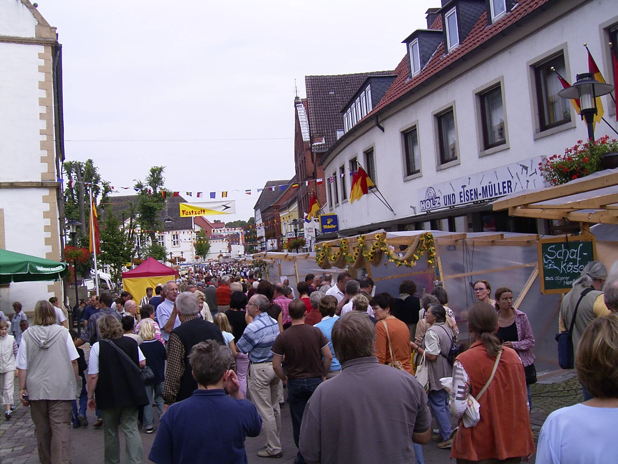 Photo showing: 5. Deutscher Käsemarkt in Nieheim 2006