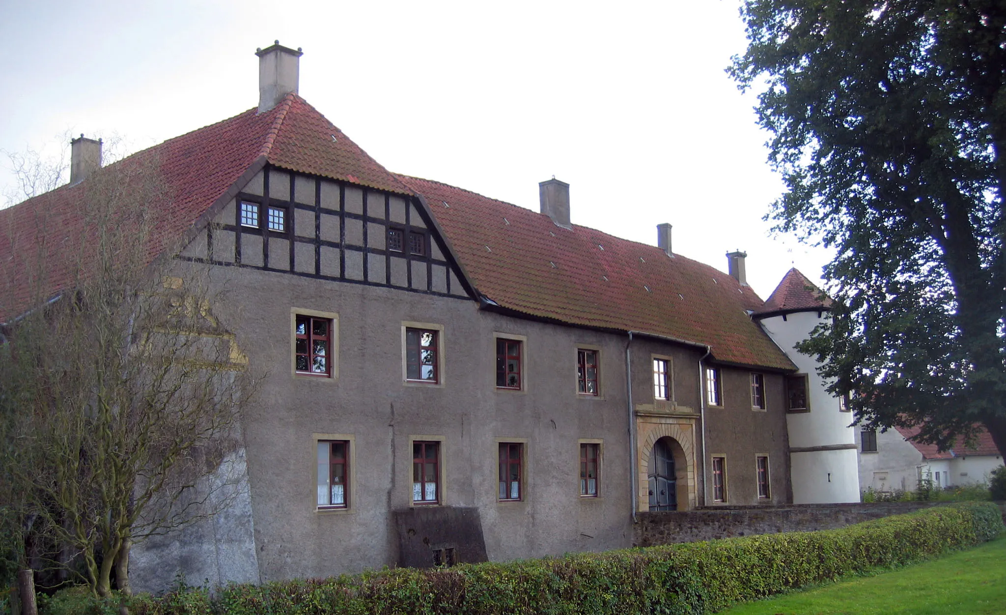 Photo showing: Haus Kilver, a former knight's castle, in the town of Rödinghausen-Westkilver, Germany.