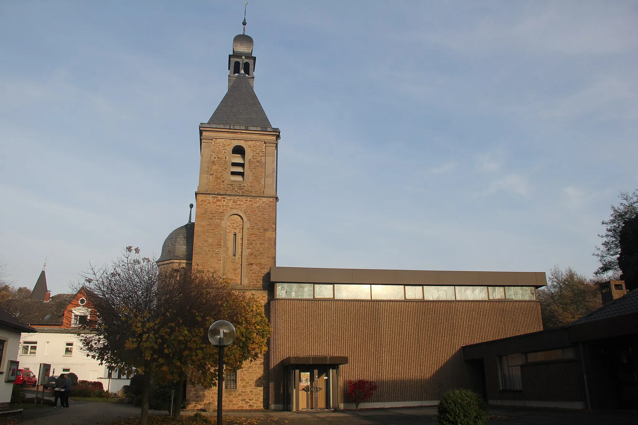 Photo showing: Kath. Heilig-Kreuz-Kirche in Vlotho