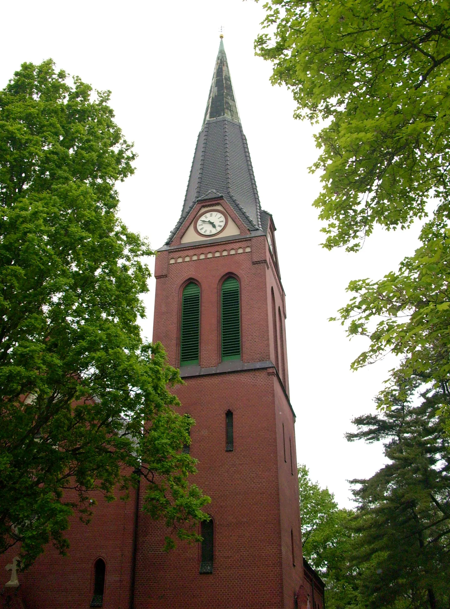 Photo showing: evangelische Johanneskirche von 1905, Dresdener Straße in Bernsdorf (Oberlausitz)
