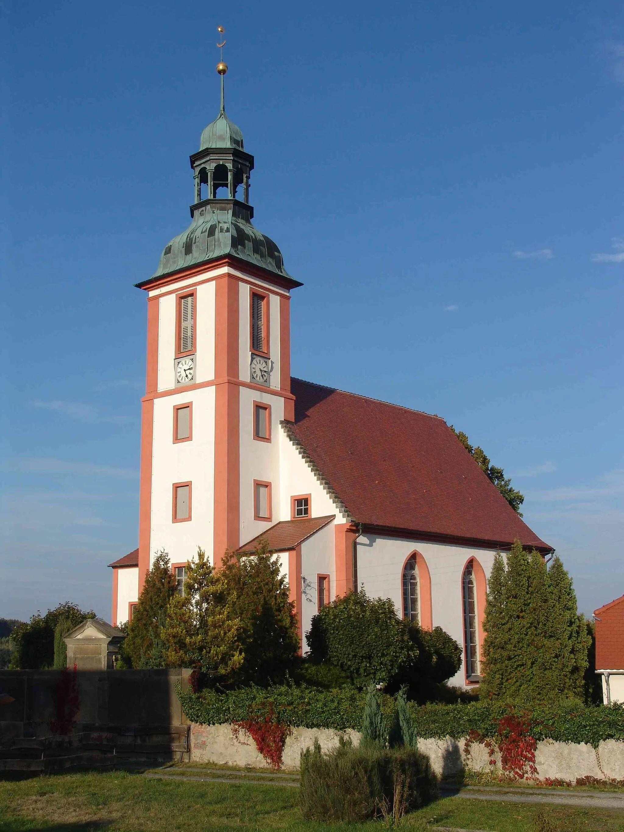 Photo showing: Spitzkunnersdorfer Kirche (Gemeinde Leutersdorf, Landkreis Löbau-Zittau, Sachsen)
