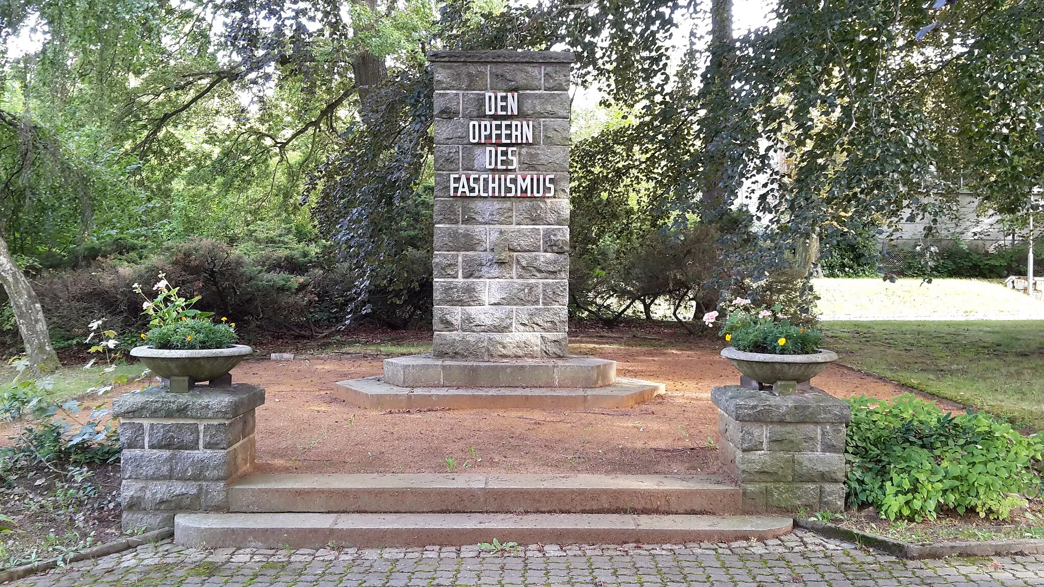 Photo showing: Denkmal - Den Opfern des Faschismus