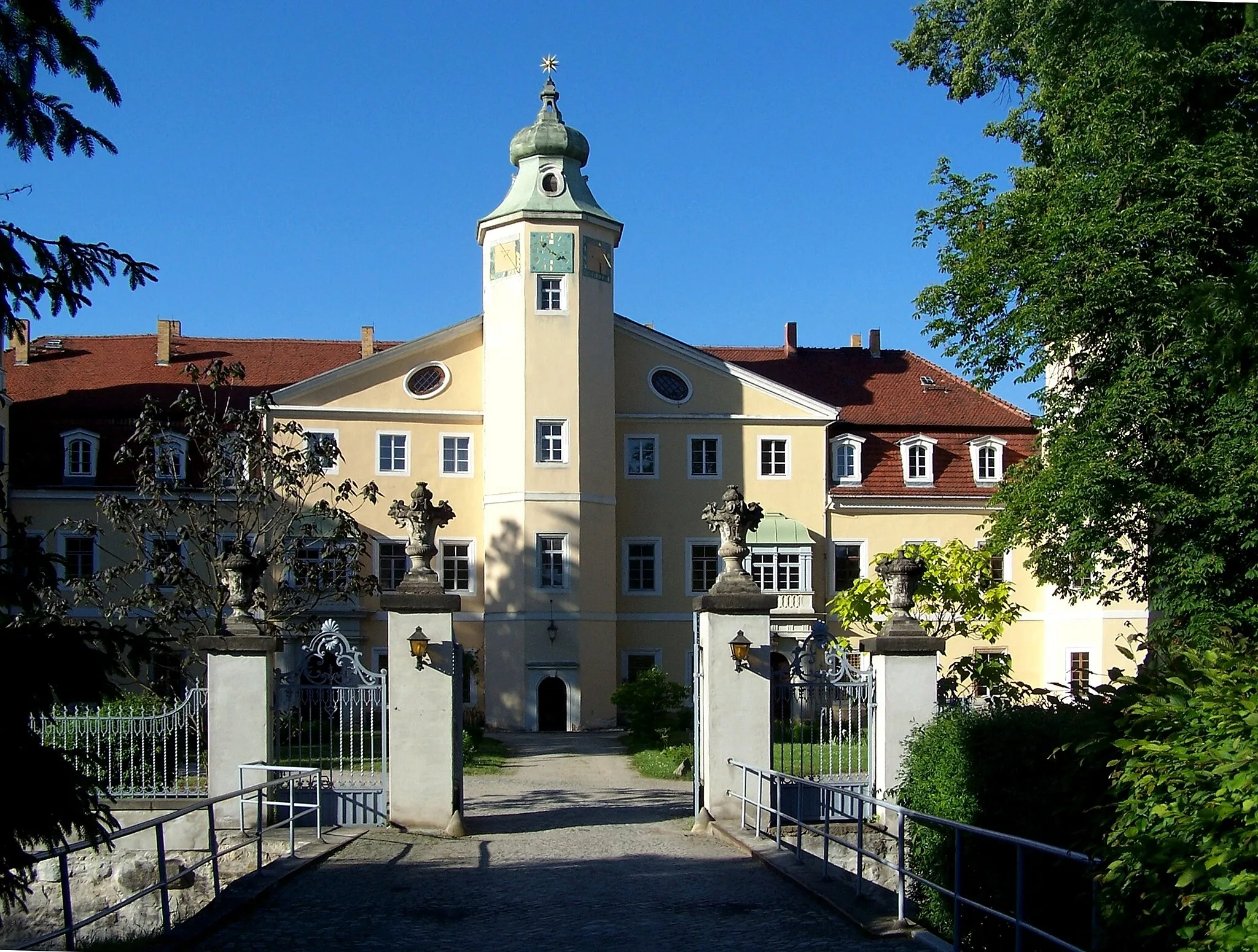 Photo showing: Schloss Hermsdorf in Hermsdorf (Ottendorf-Okrilla) bei Dresden