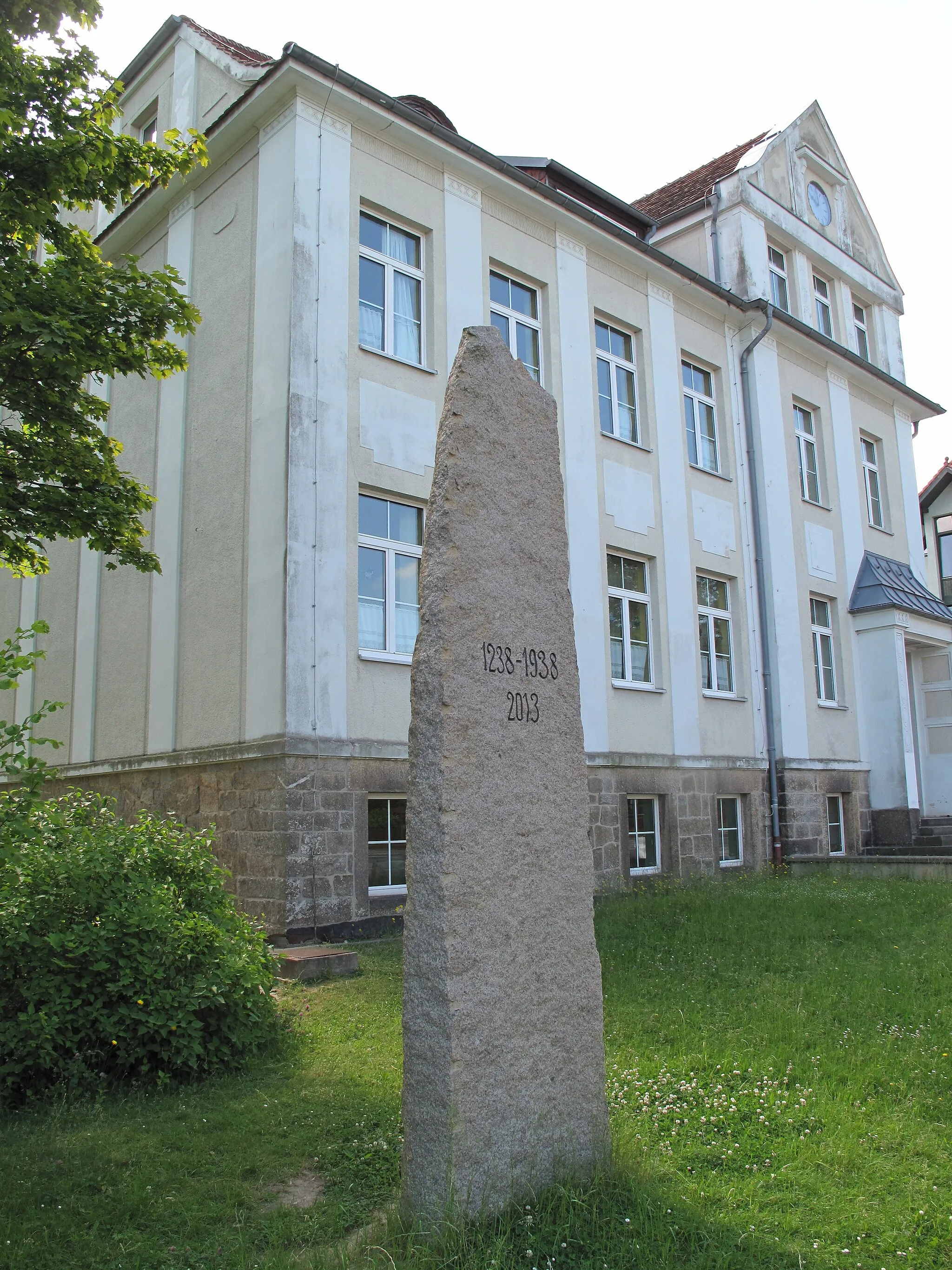 Photo showing: Memorial stone of 700 years Reichenbach 1238–1938 / 2013 in Reichenbach/O.L.