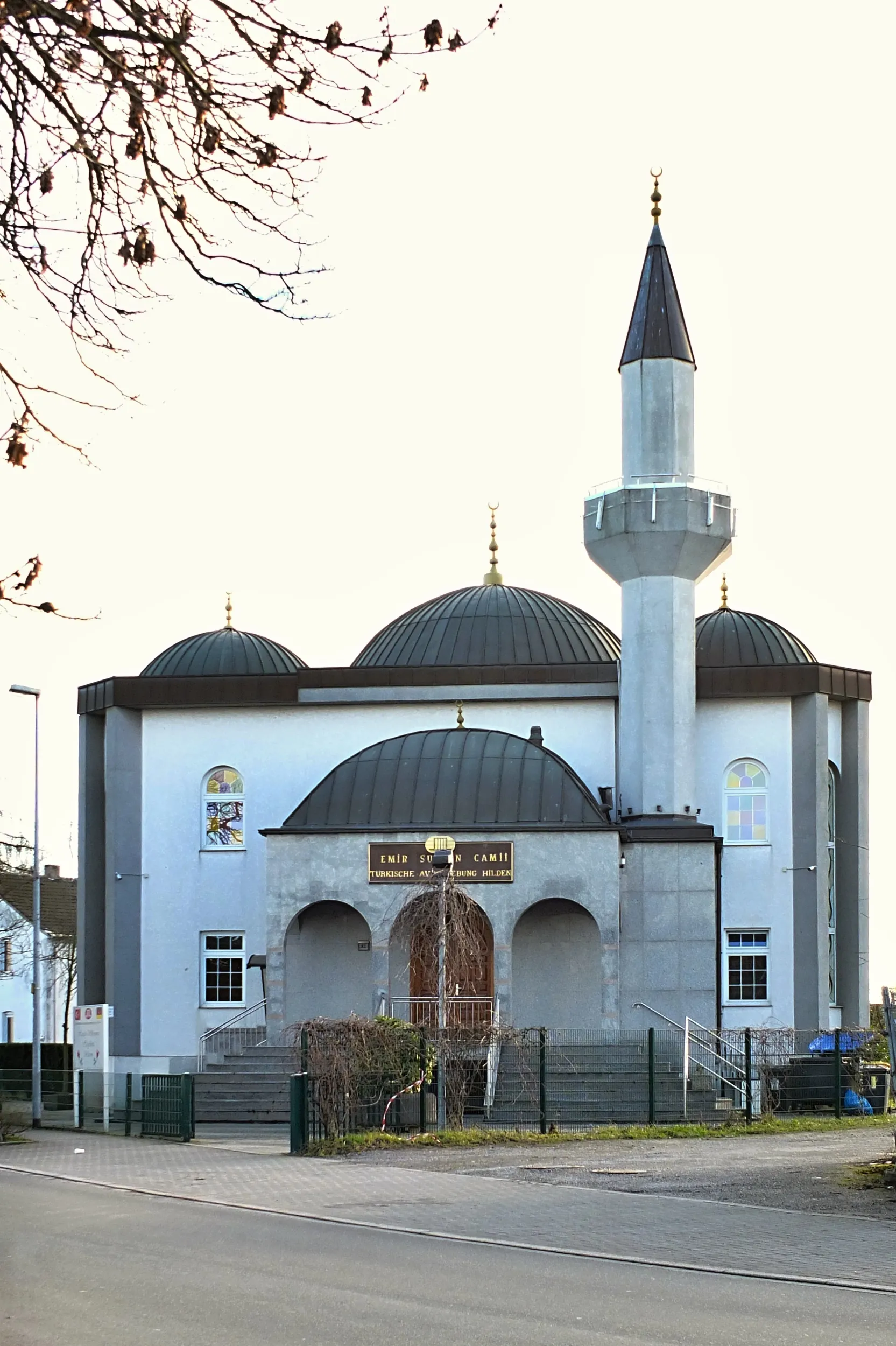 Photo showing: Emir-Sultan-Moschee, Hilden, Otto-Hahn-Straße 3
