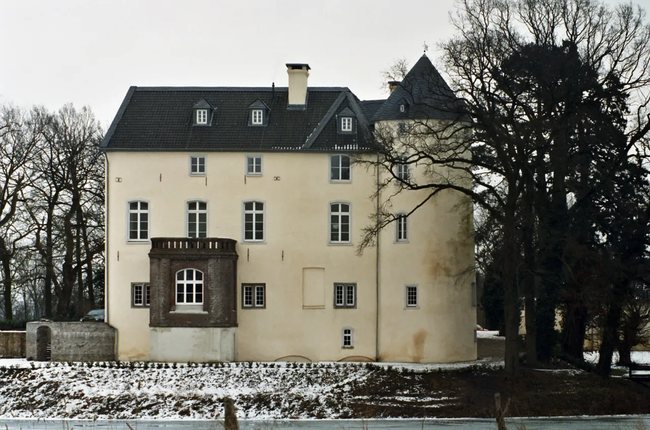 Photo showing: Burg Boetzelaer in Kalkar (Germany), north-western aspect
