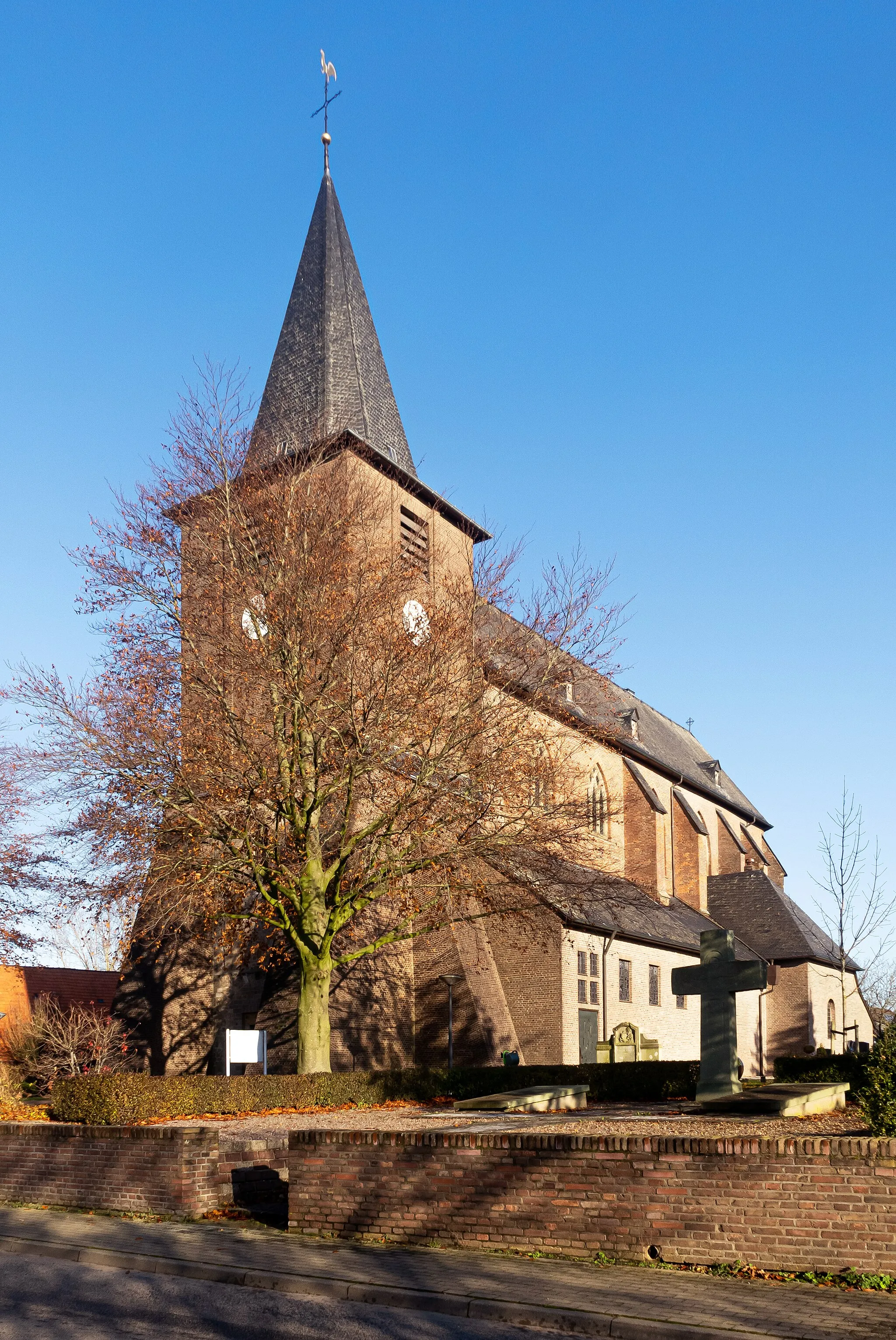 Photo showing: Zyfflich, church: the Sankt Martinskirche