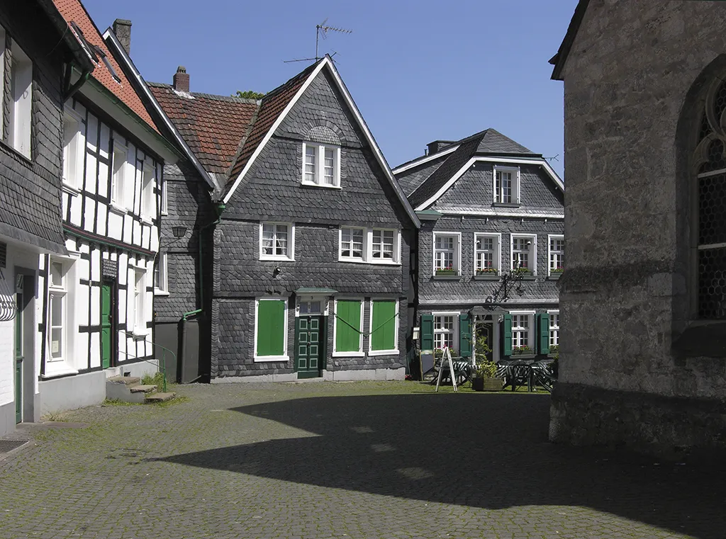 Photo showing: Wülfrath, Kirchplatz