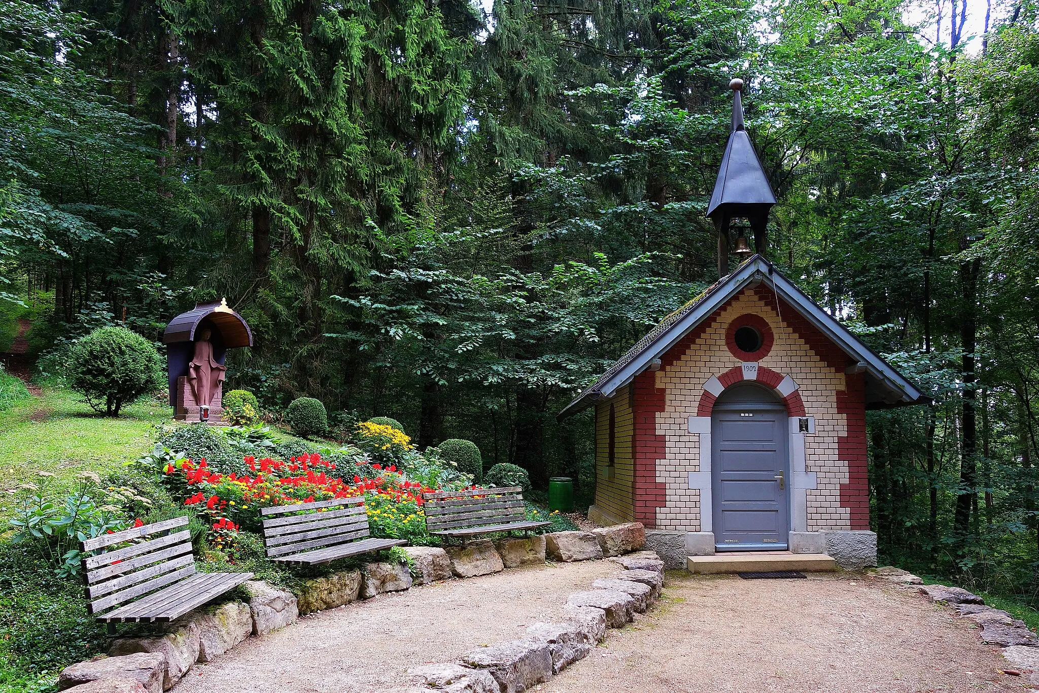 Photo showing: Kapelle am Denkinger Kreuzweg