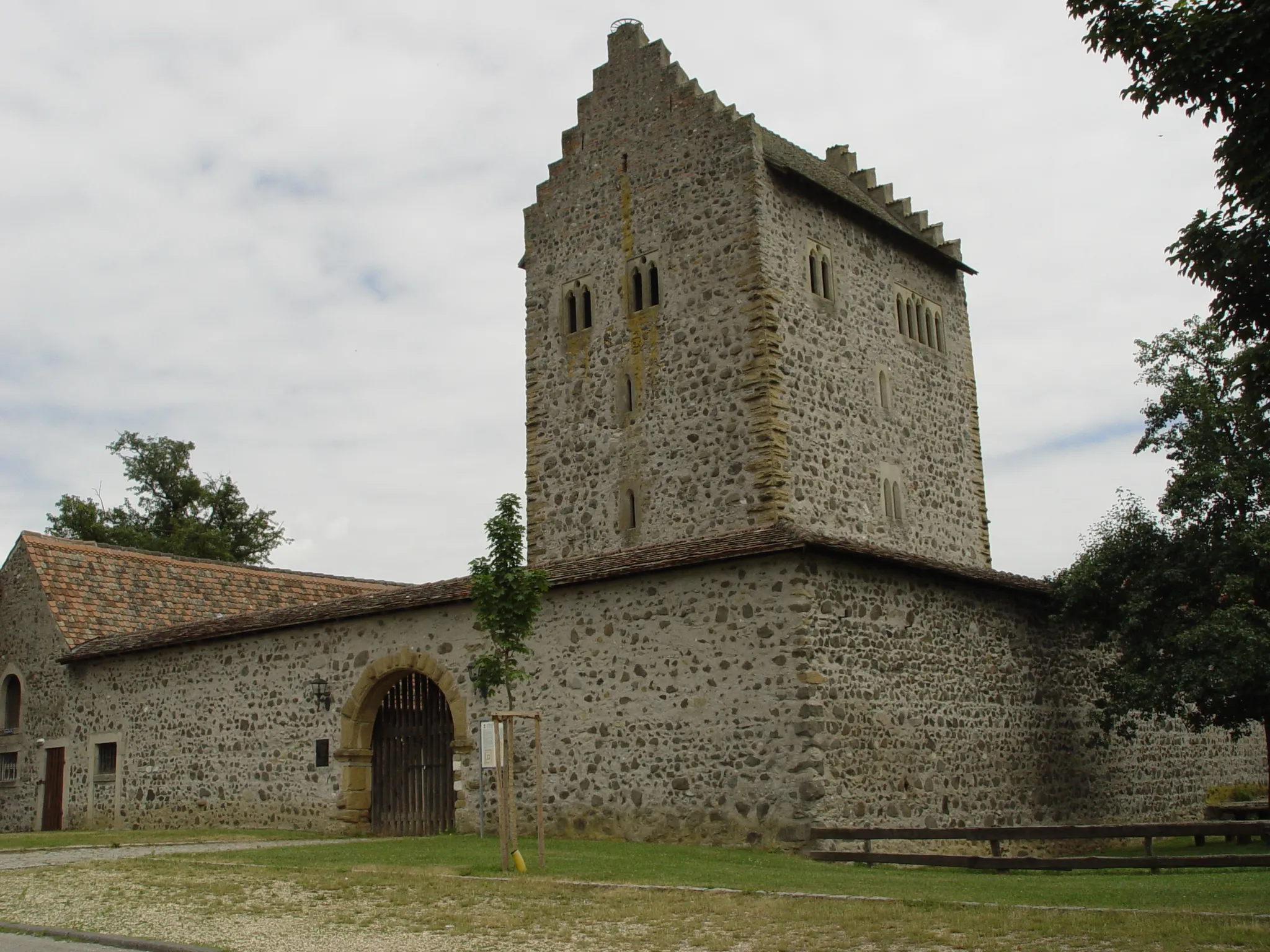 Photo showing: Burgstall in Riedheim