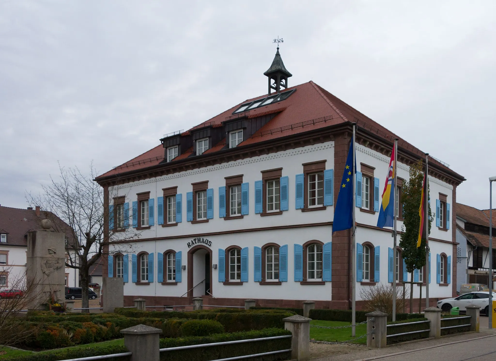 Photo showing: The town hall of Ringsheim