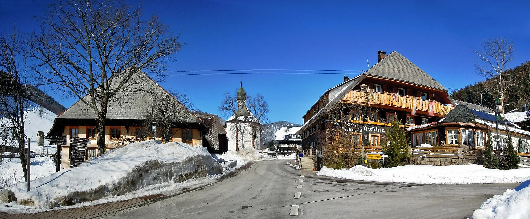 Photo showing: Blick im Hinterdorf auf die evangelische Kirche