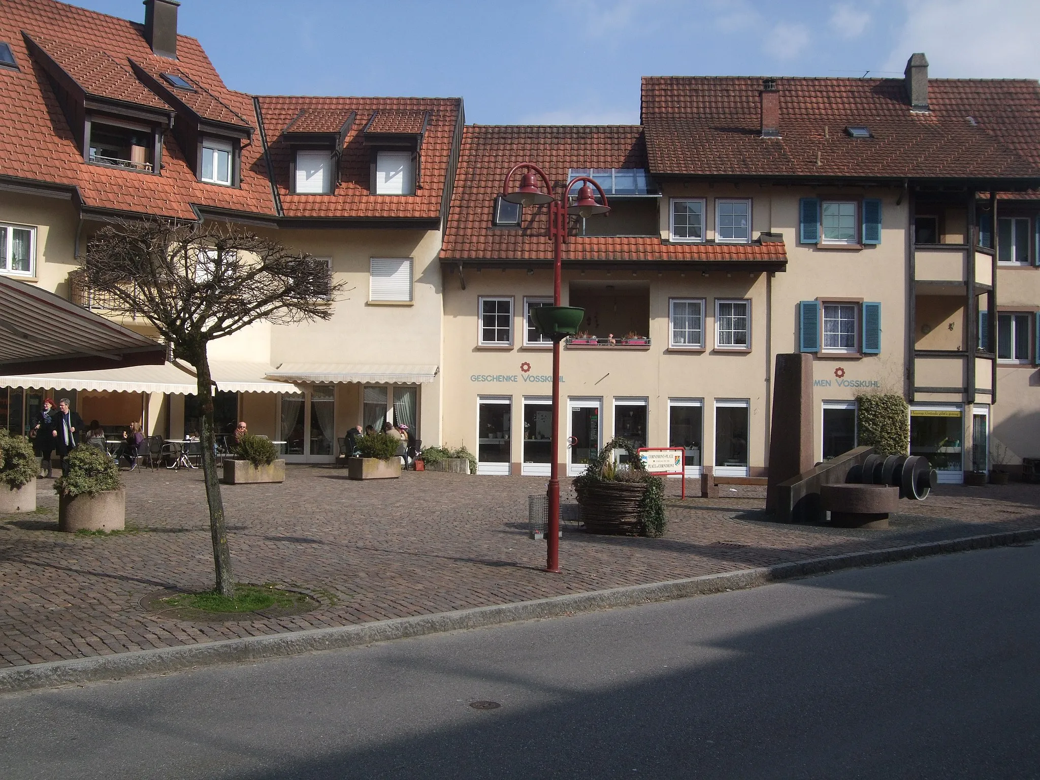 Photo showing: The Cornimont-Square in the center oft the village Steinen. The square is named after the twin town Cornimont in France.