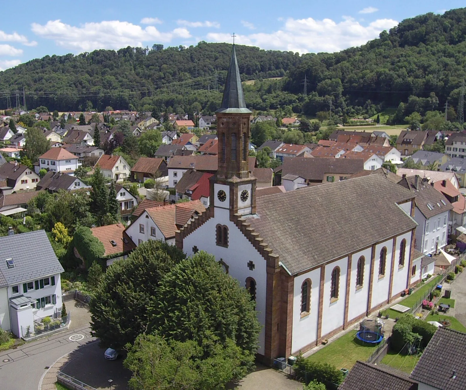 Photo showing: Aerial Viea of the church Immaculate Conception in Höllstein in southern Baden-Württemberg, Germany.