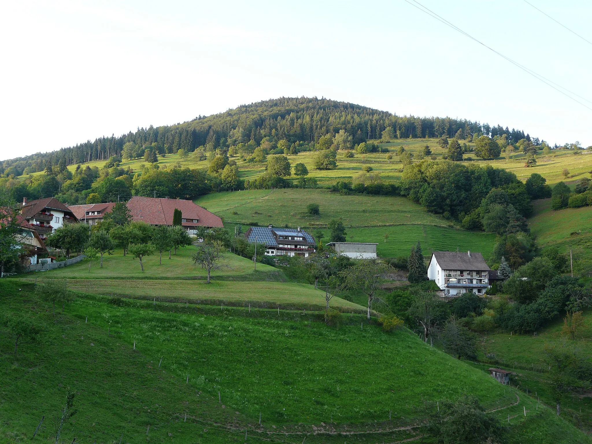 Photo showing: Blauen, part of Zell im Wiesental, and the mountain of the same name