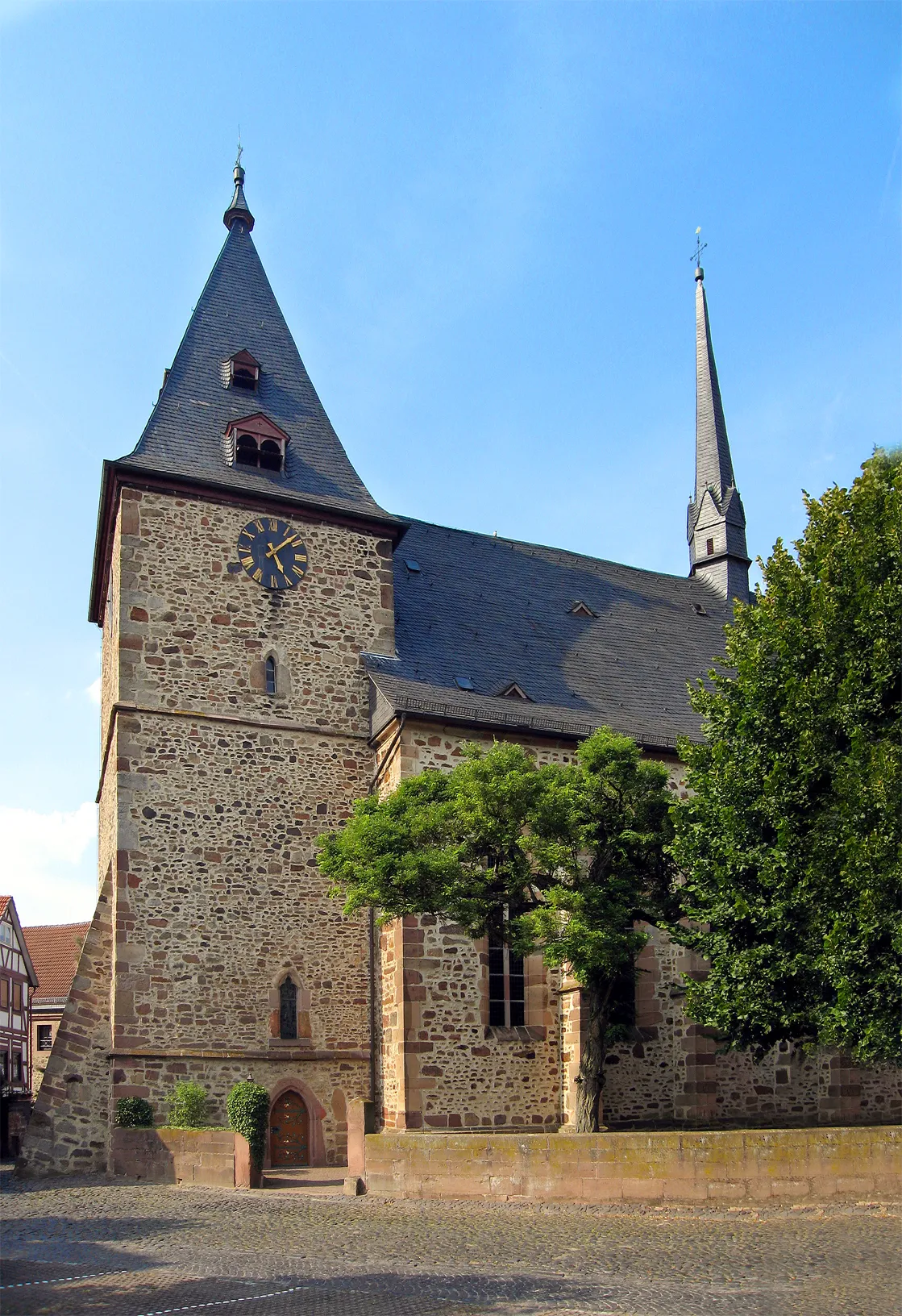 Photo showing: The trinity church in Neustadt. It is buid in 1502.