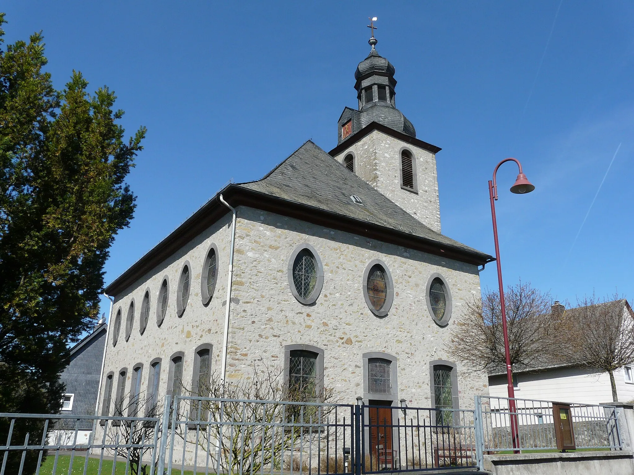 Photo showing: Evangelische Kirche in Schöffengrund-Schwalbach, Turmstraße 1