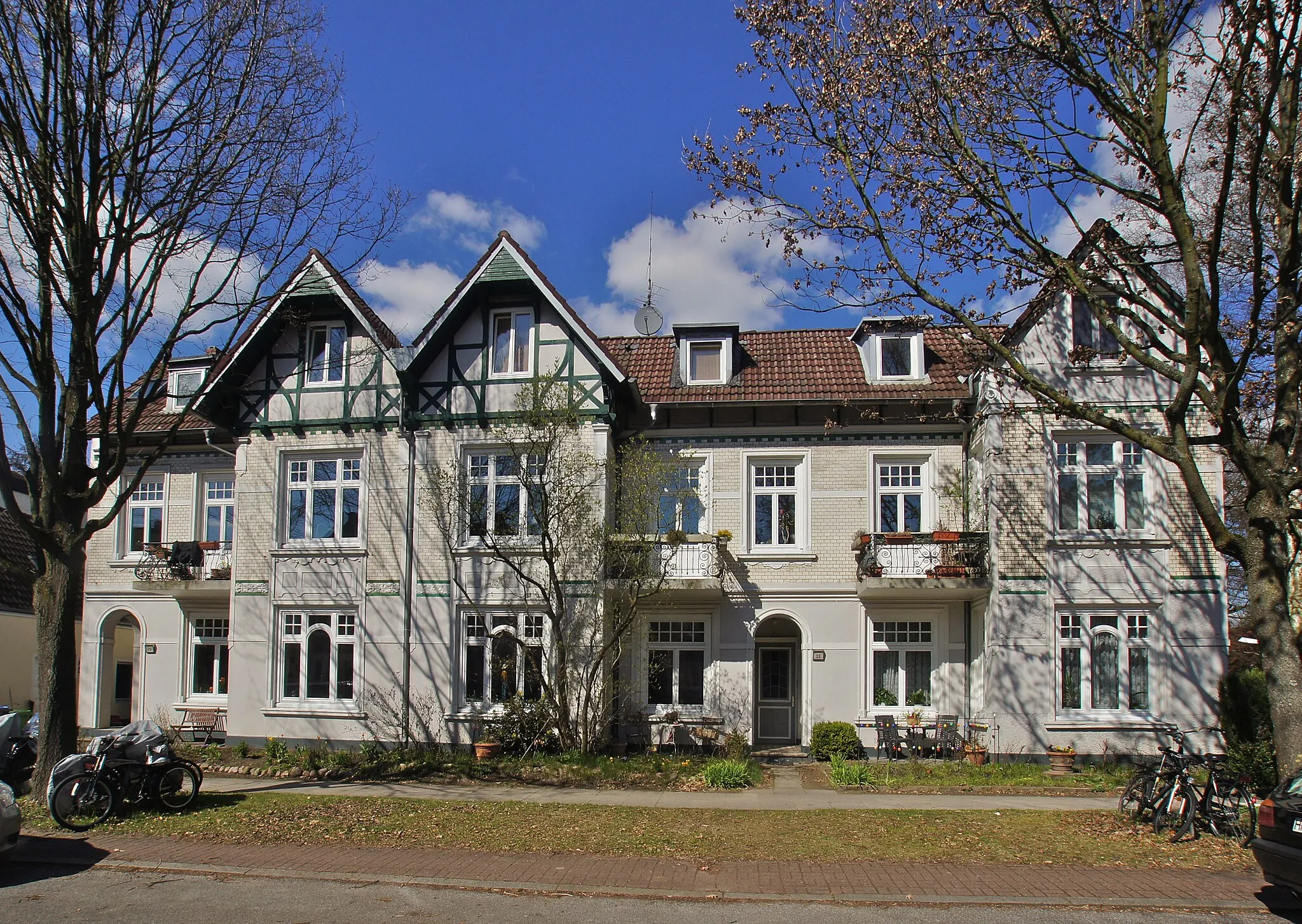 Photo showing: Hamburg (Alsterdorf), Germany: Villas in the Heilholtkamp