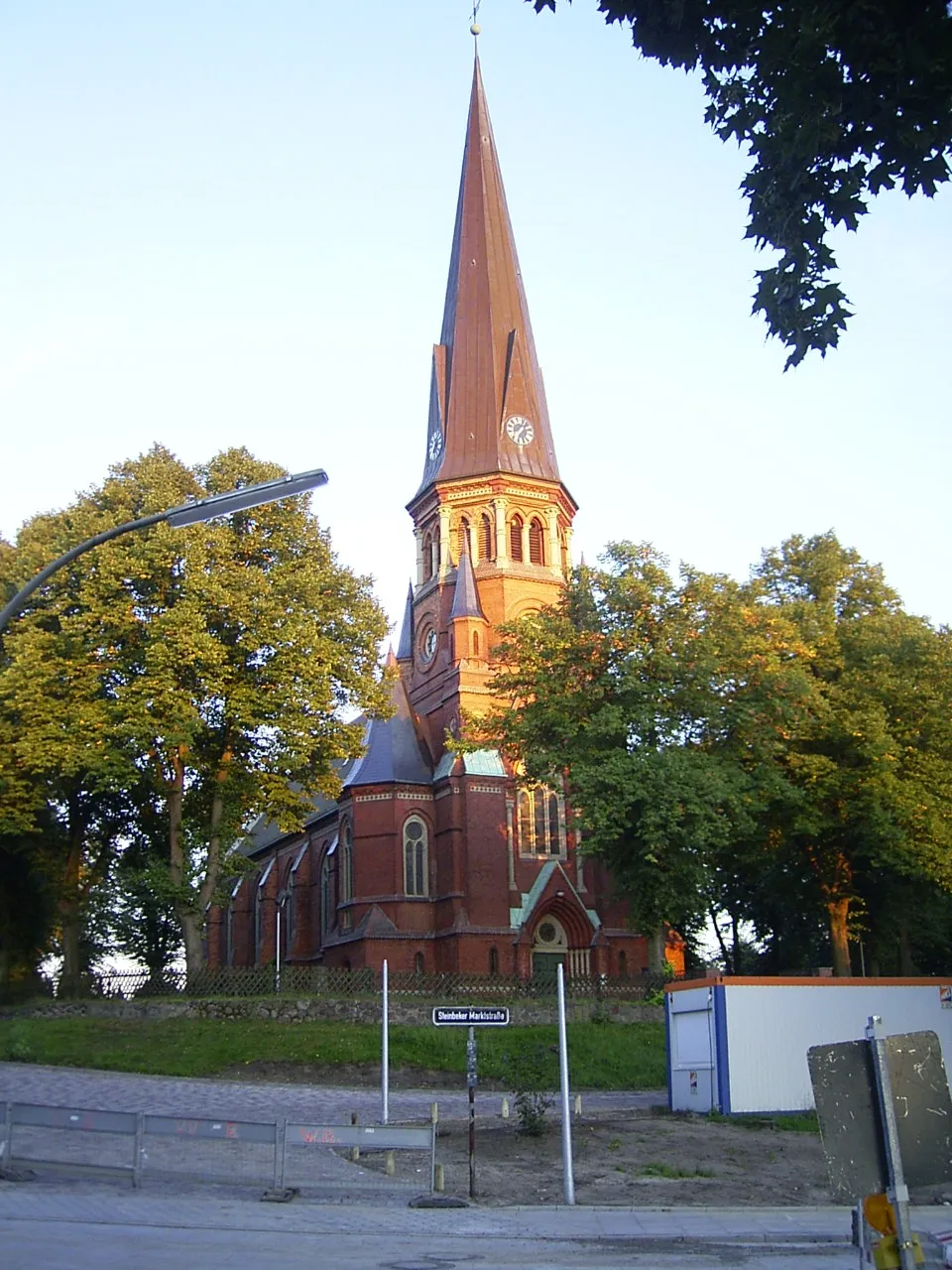 Photo showing: Evangelisch-lutherische Steinbeker Kirche in Hamburg-Billstedt, Architekt: Otto Ritscher.