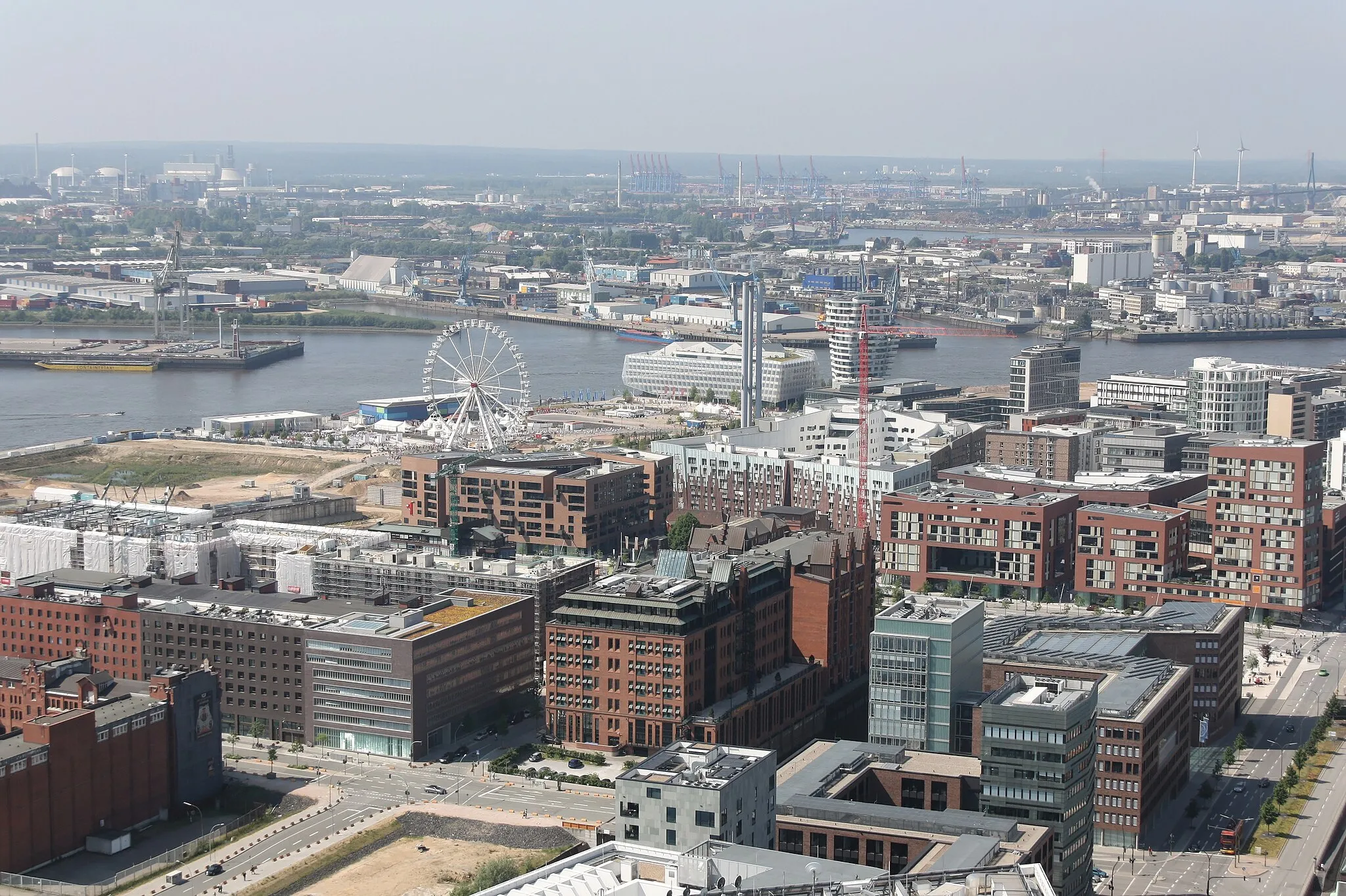 Photo showing: Hamburg, Blick aus dem Fesselballon Highflyer, Überseequartier