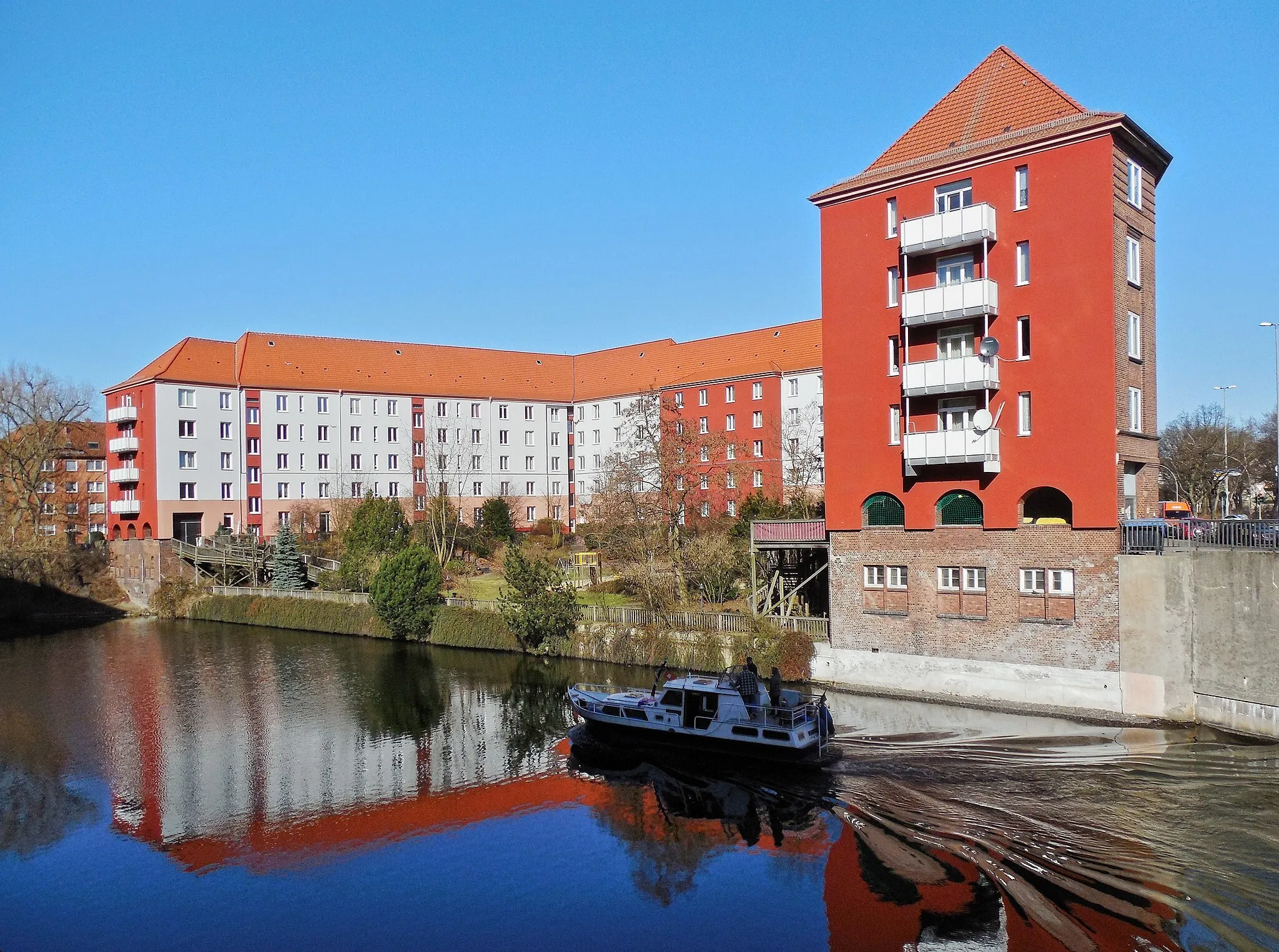 Photo showing: Hamm-Süd (Diagonalstraße/Mittelkanal), Hamburg, Germany