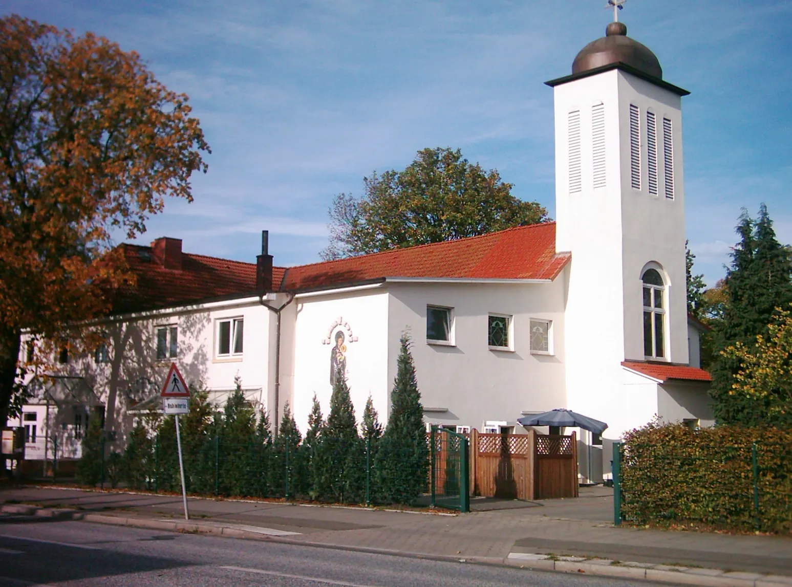 Photo showing: St. Dimet, Syrisch-Orthodoxe Kirche von Antiochien. Neugraben, Hamburg.