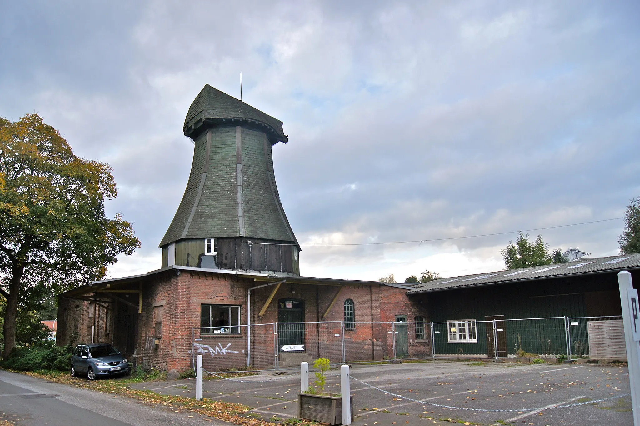 Photo showing: Hamburg (Schnelsen), Germany: The former windmill