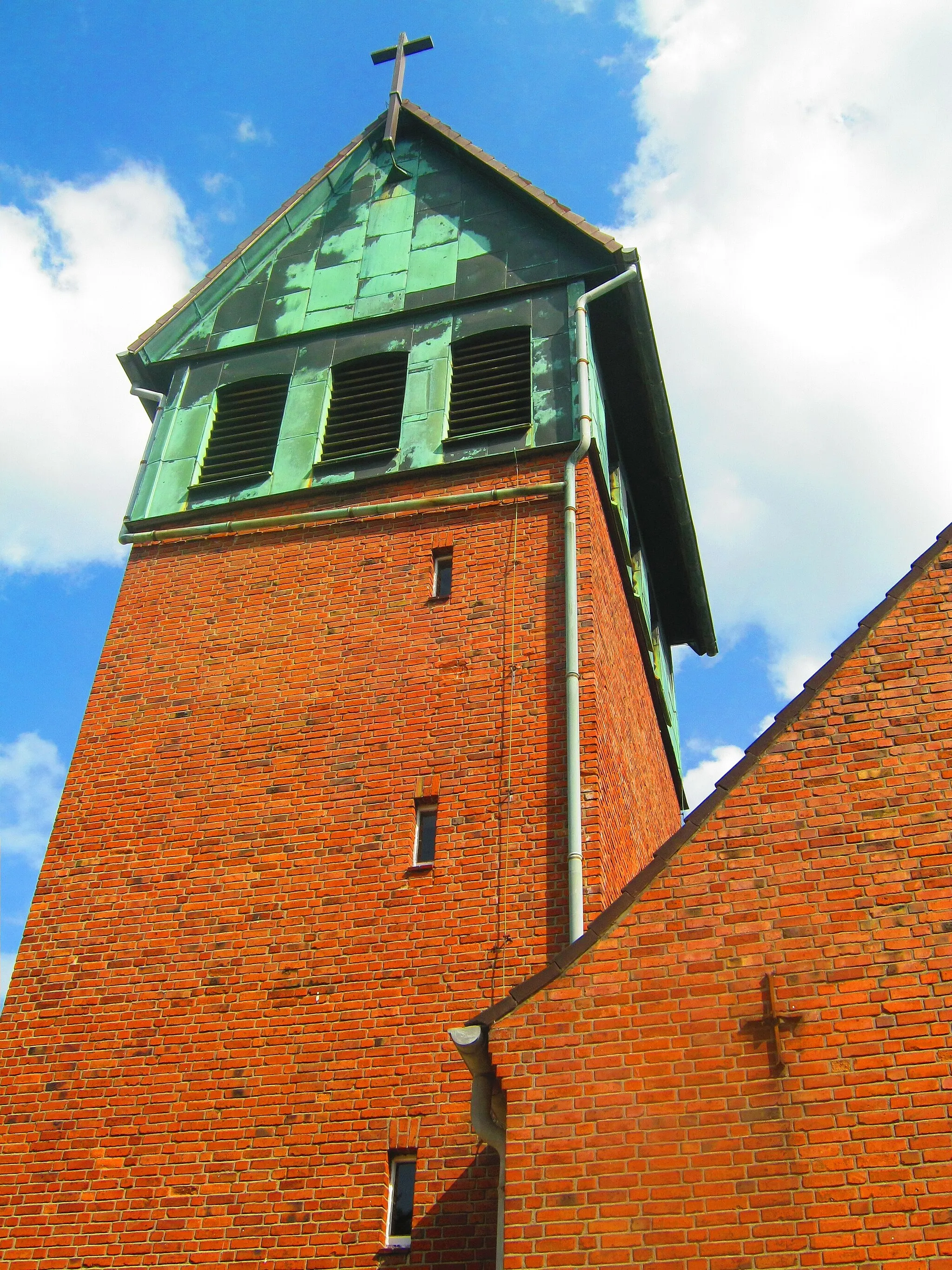 Photo showing: Advents-Kirche Kriegerdankweg in Hamburg-Schnelsen.