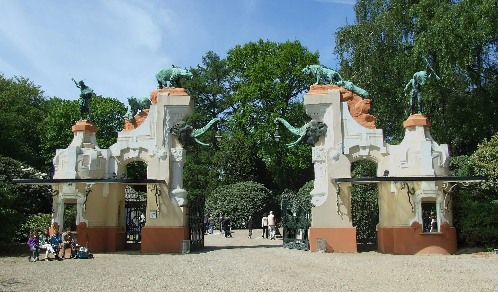 Photo showing: former Main-Entrance of Tierpark Hagenbeck, Hamburg