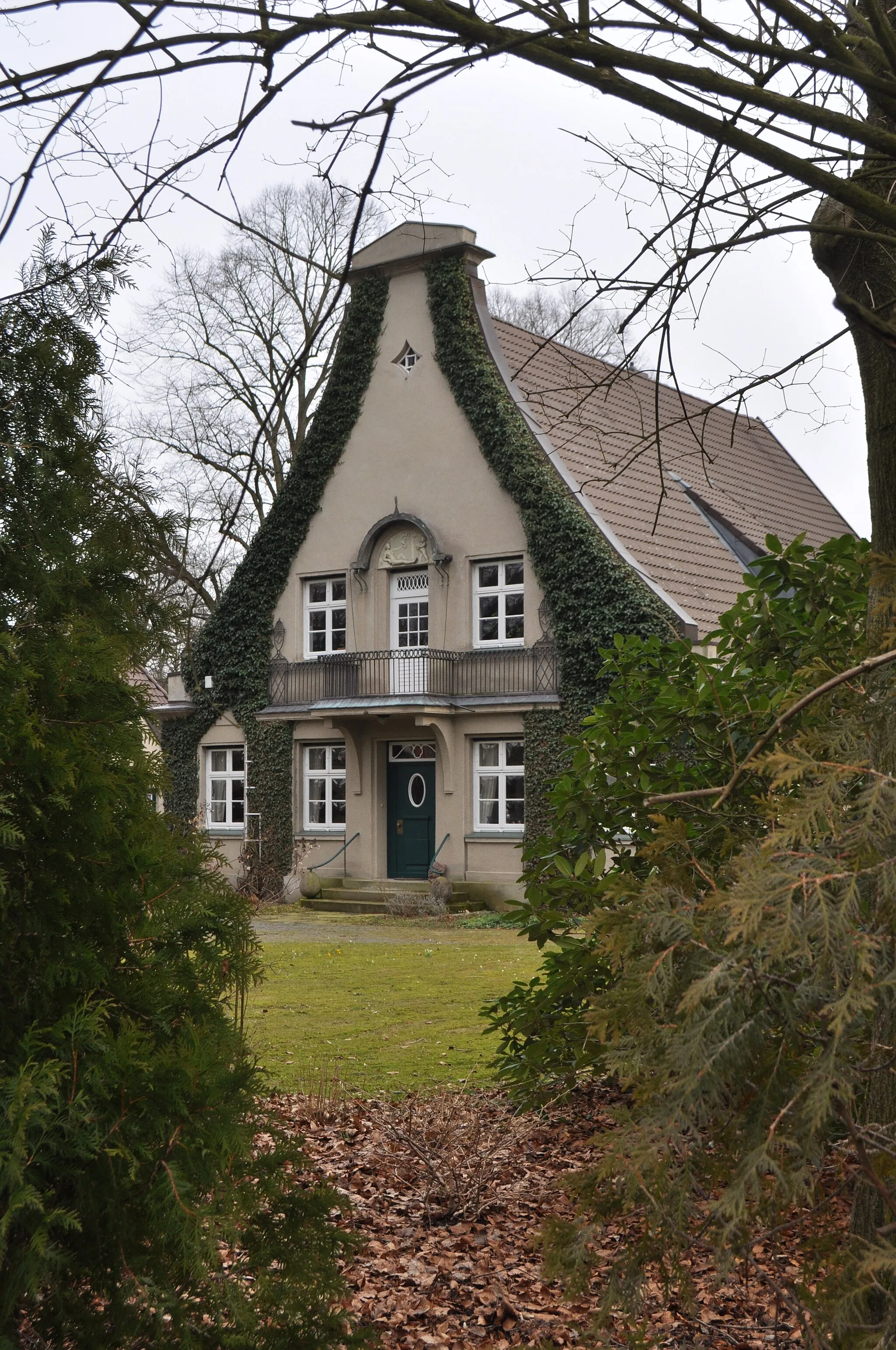 Photo showing: Einfamilienhaus Diestelstraße 5 in Hamburg-Wohldorf-Ohlstedt.