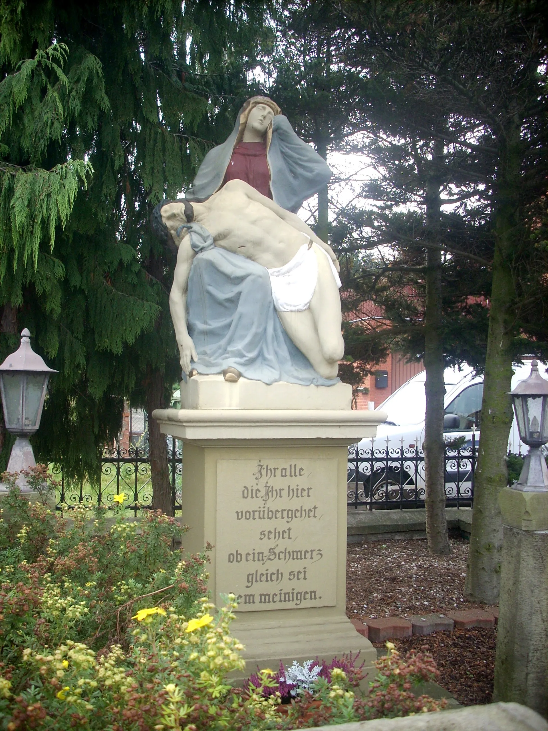 Photo showing: Algermissen, Pietà