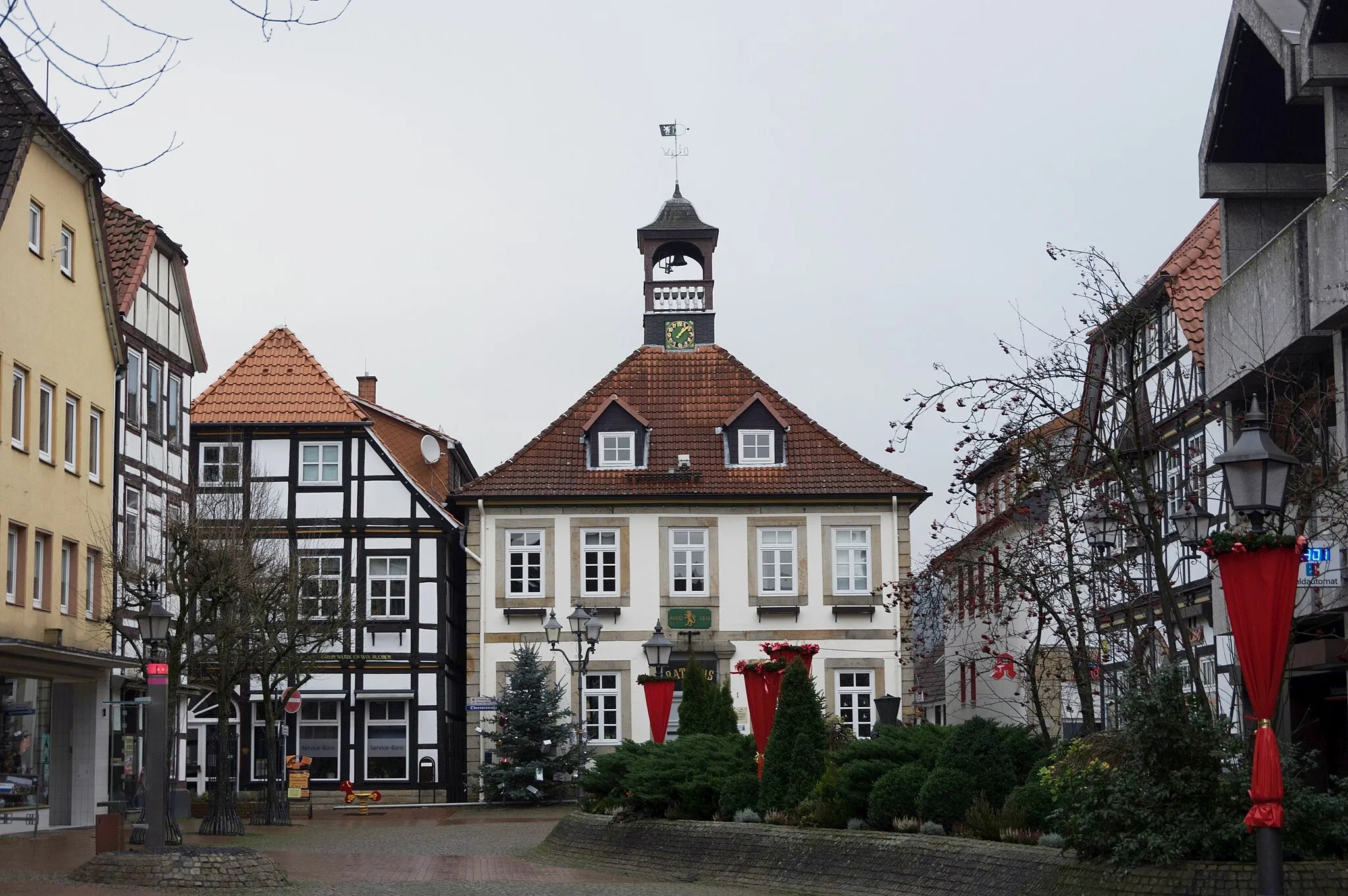 Photo showing: Bad Münder in Niedersachsen. Das Rathaus befindet sich am Markt in einer Fußgängerzone.