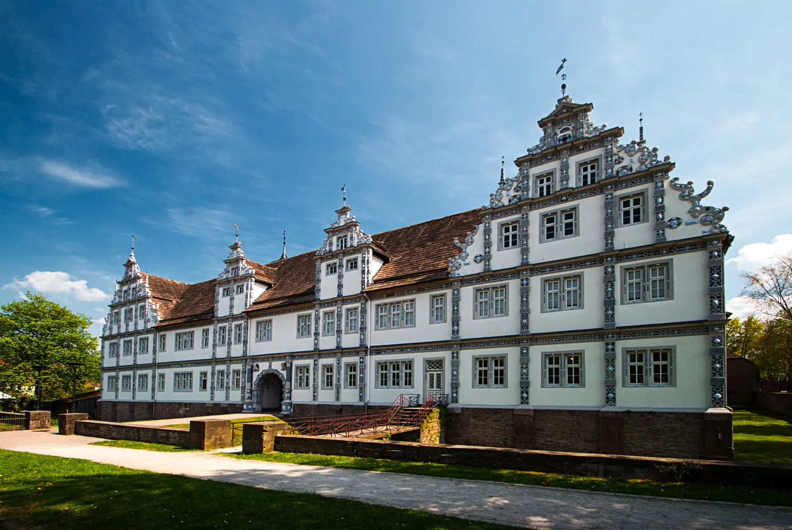 Photo showing: Weserrenaissance-Schloss in Bevern, Niedersachsen, Deutschland