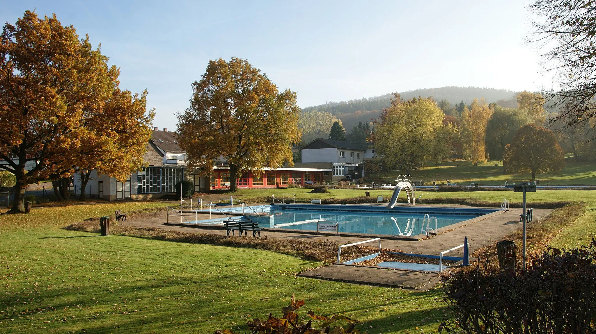 Photo showing: Public open air pools in Eschershausen