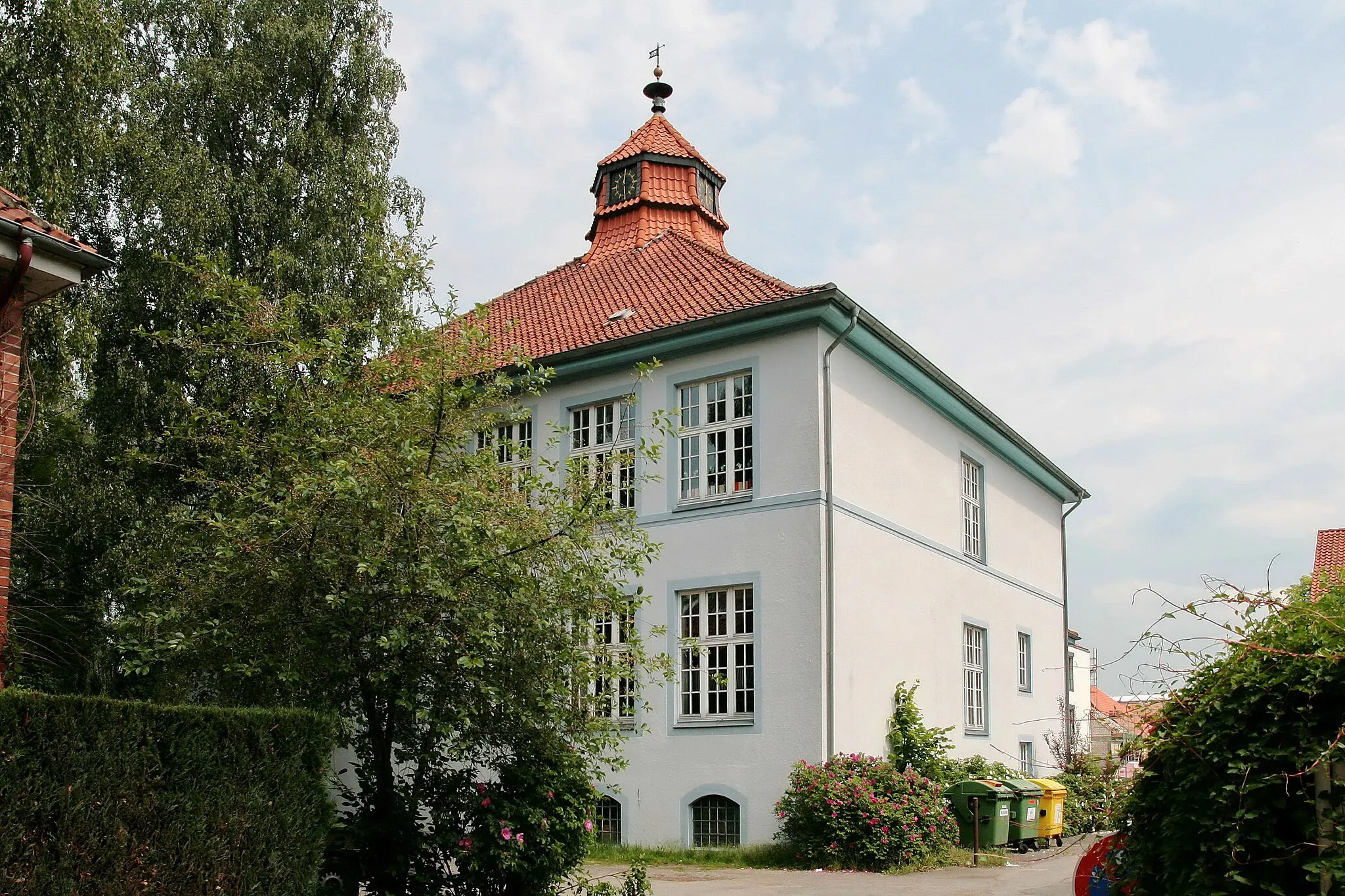 Photo showing: Schule (Kaffeemühle genannt) von 1911 in Hänigsen (Uetze), Niedersachsen, Deutschland