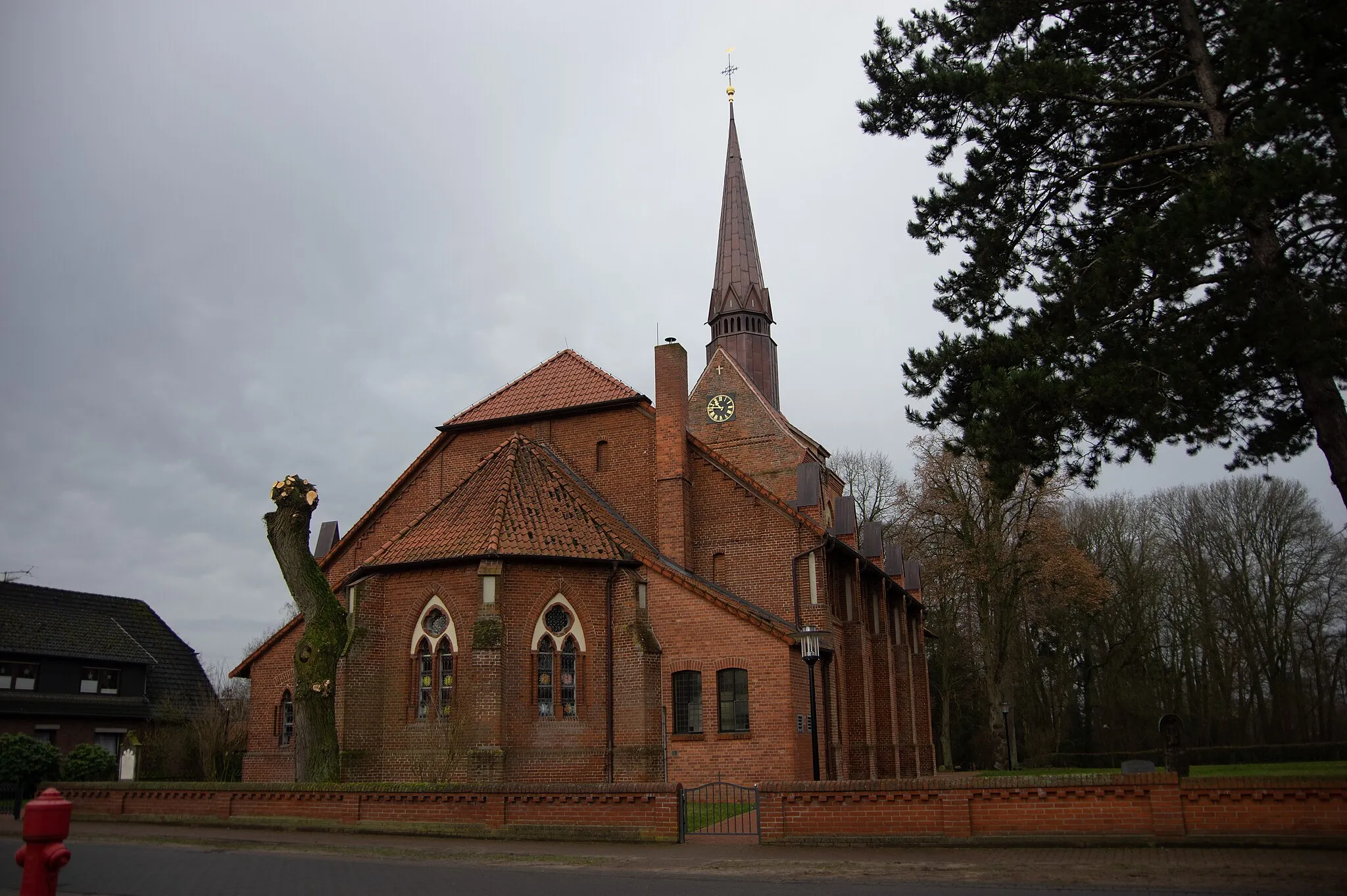 Photo showing: Heemsen in Niedersachsen. Die Kirche steht unter Denkmalschutz.