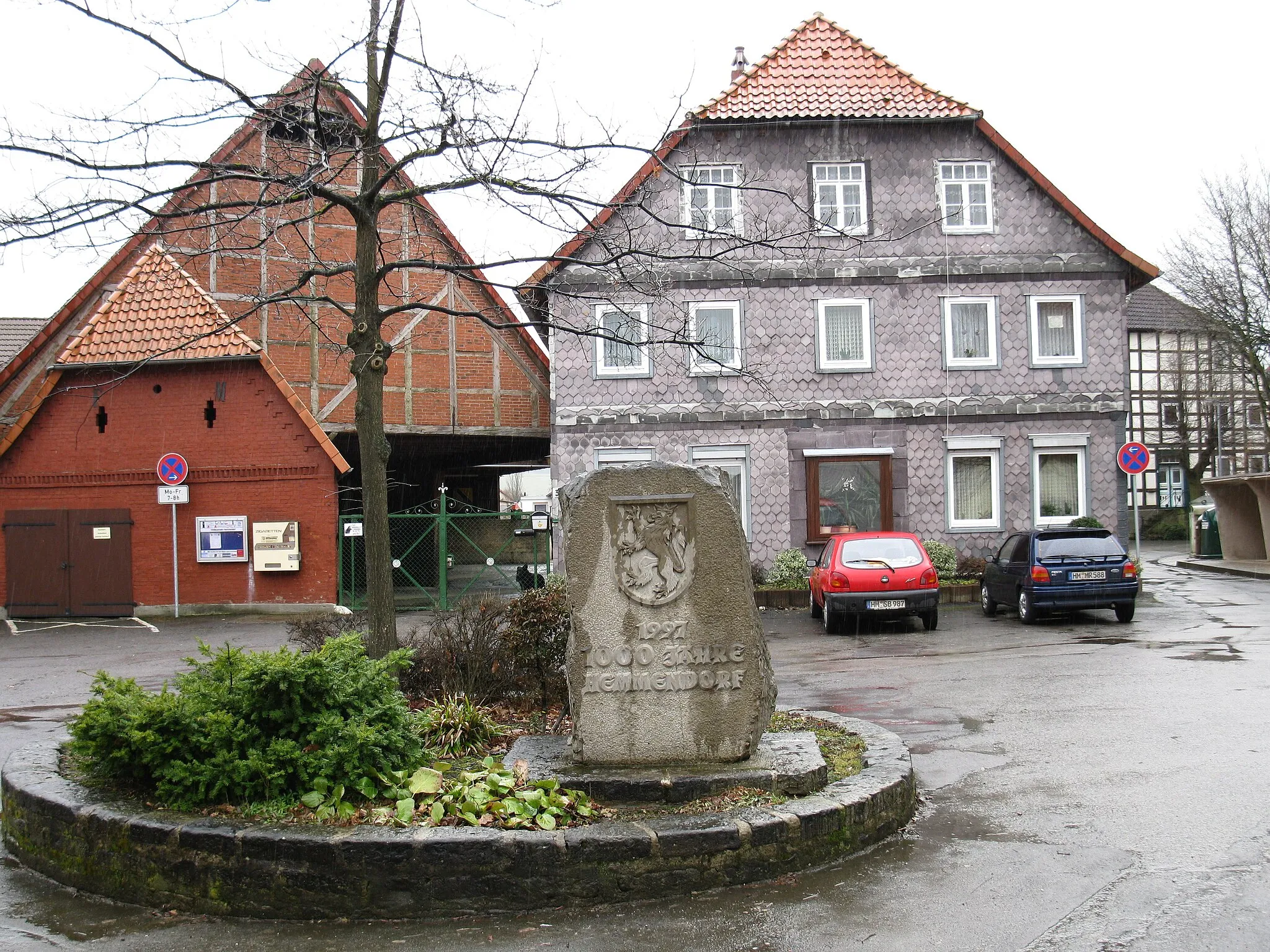 Photo showing: Memorial in the Market Place, Salzhemmendorf-Hemmendorf