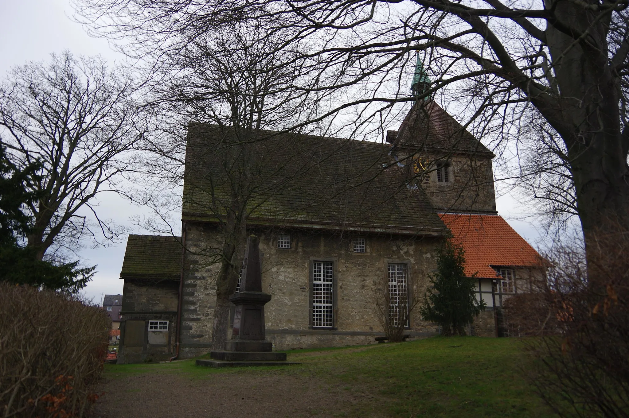 Photo showing: Salzhemmendorf in Niedersachsen. Die Kirche in Salzhemmendorf.