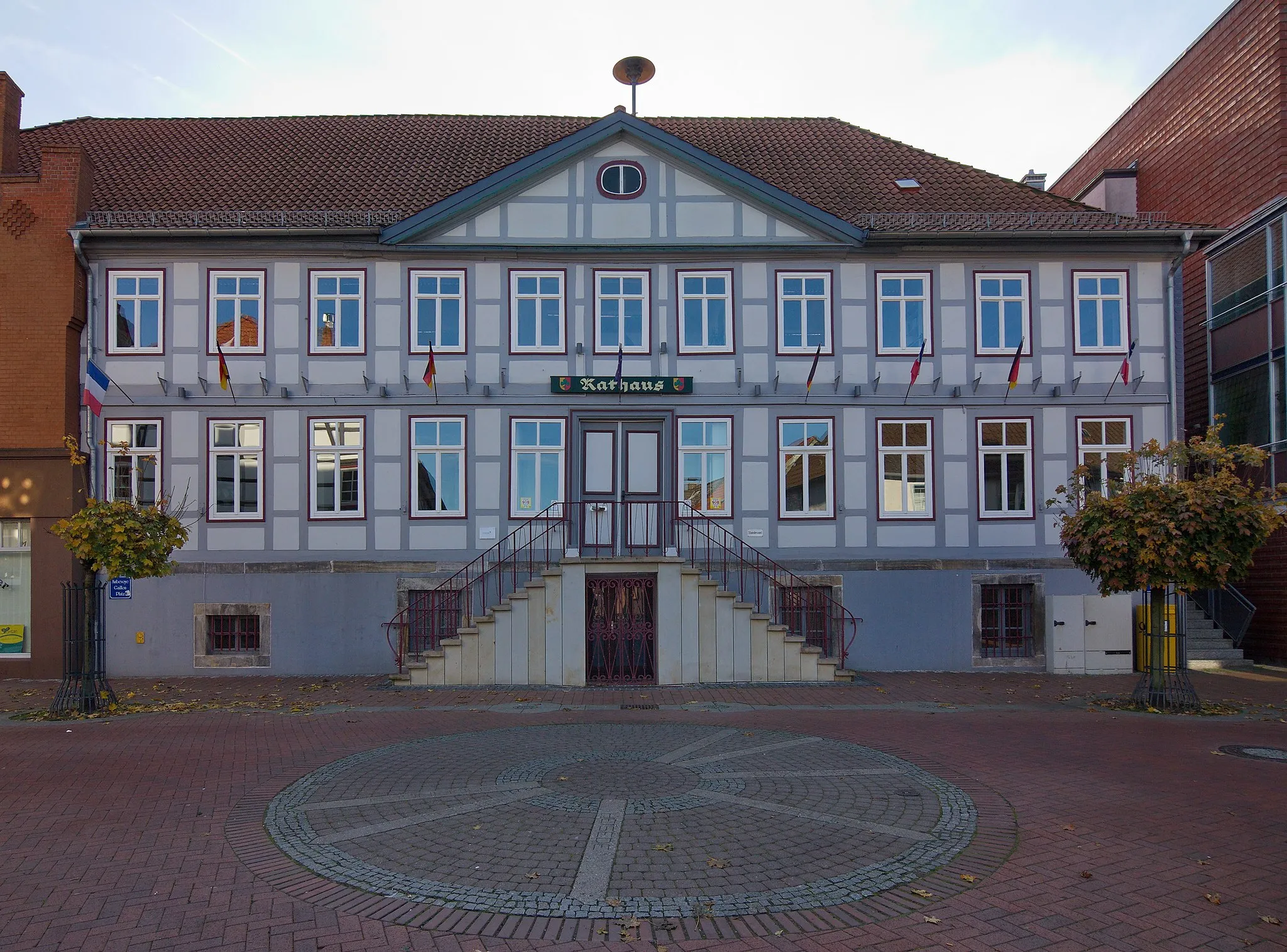 Photo showing: Rathaus von 1799 in Sarstedt, Niedersachsen, Deutschland