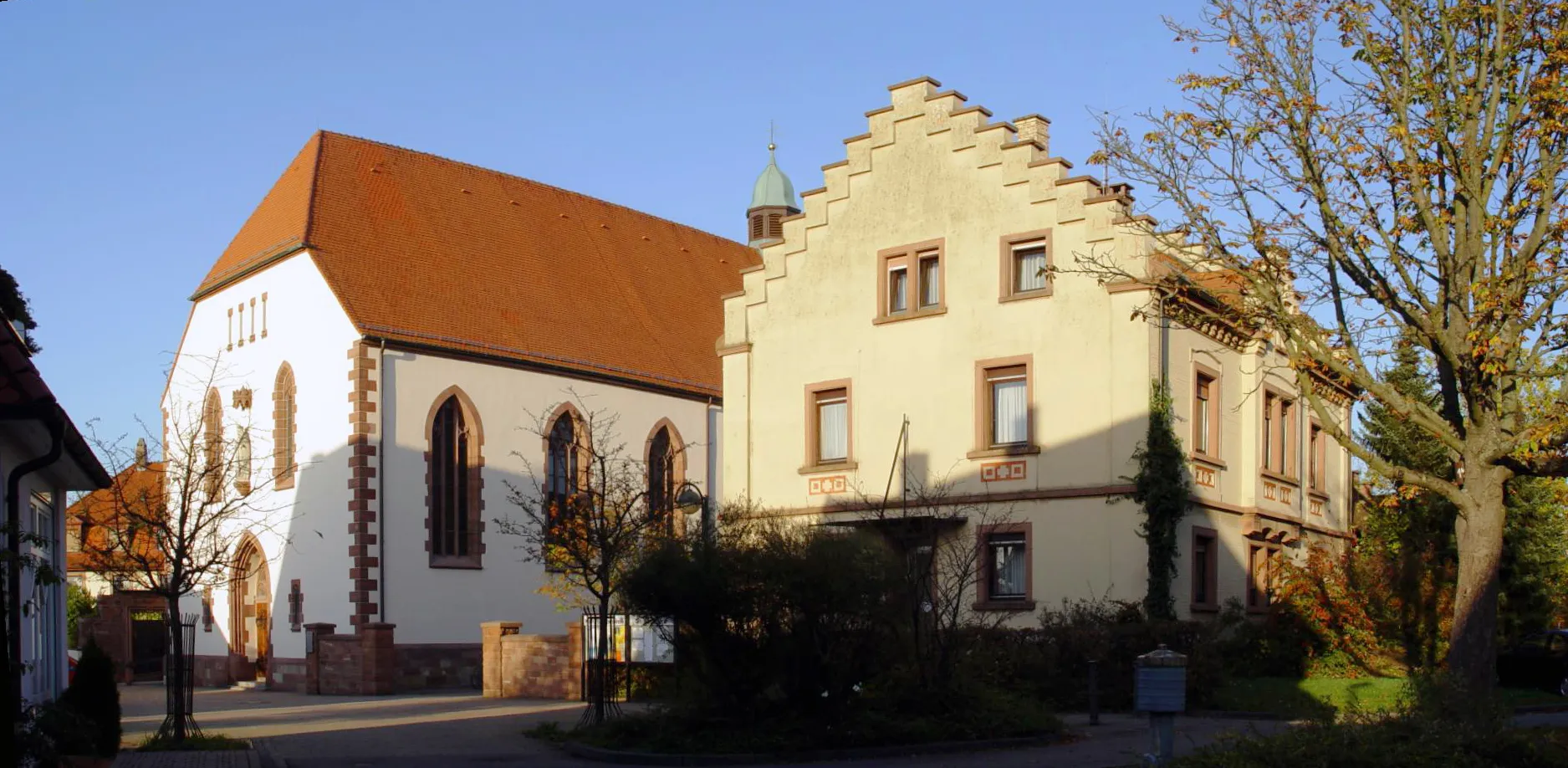 Photo showing: Fotografiert von Martin Dürrschnabel

Kirche Maria Bickesheim Durmersheim, Deutschland.