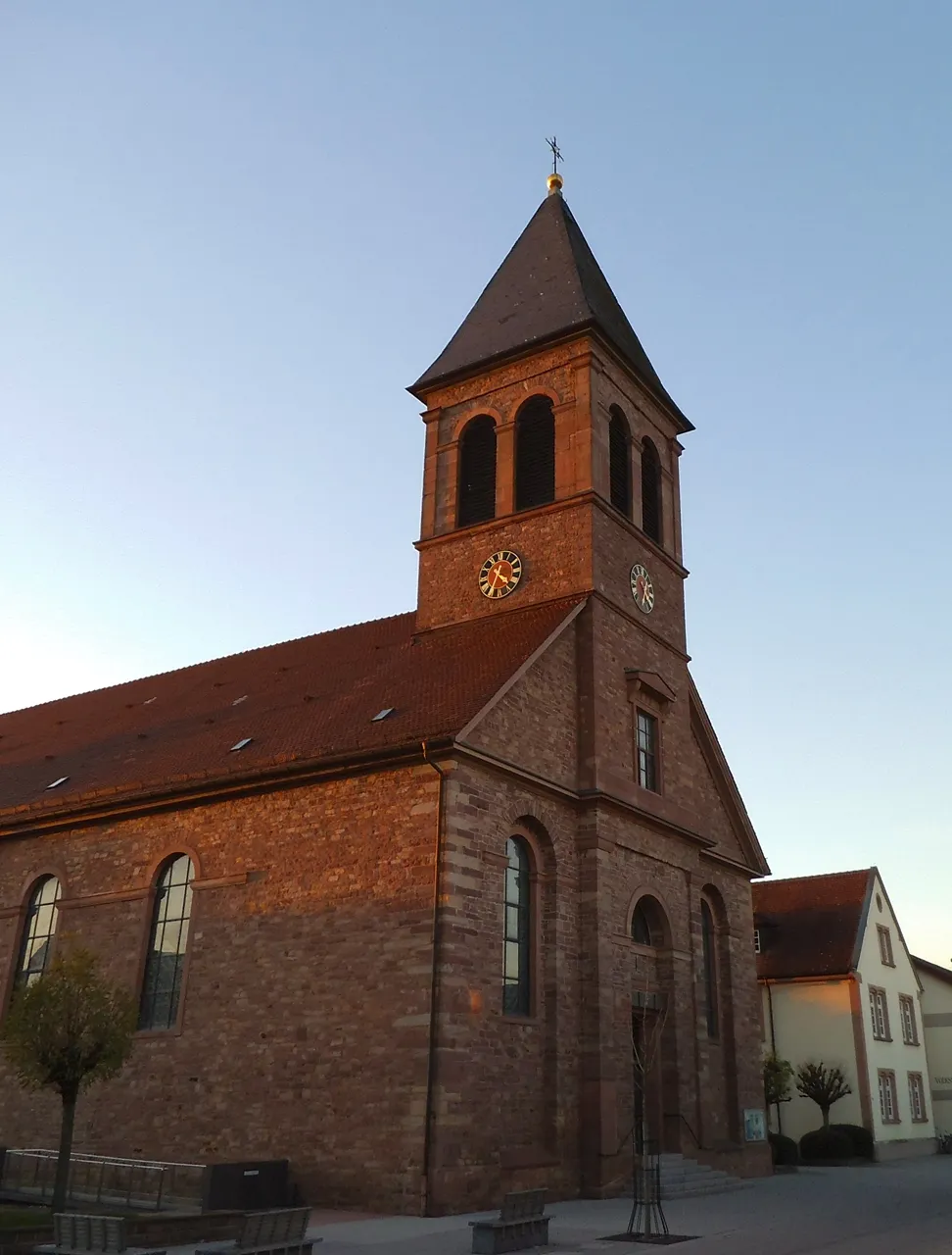 Photo showing: Ötigheim Kirche St. Michael
