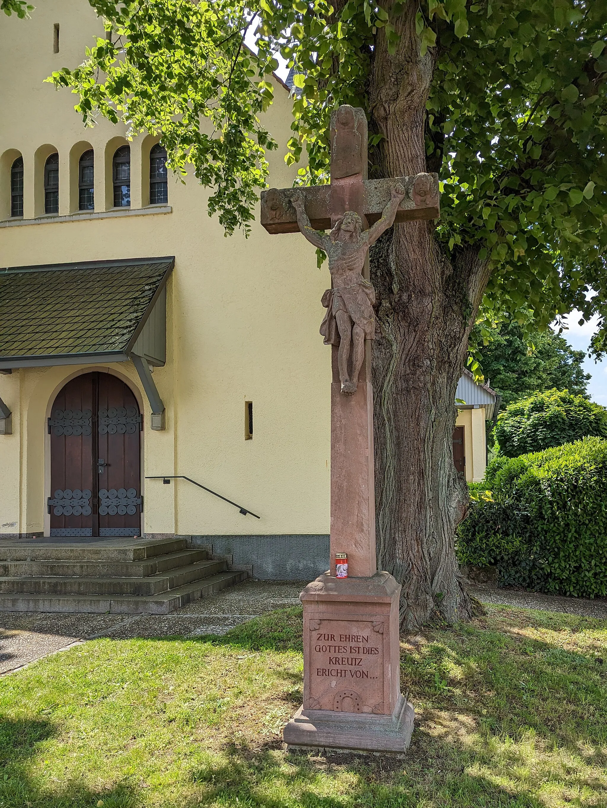 Photo showing: Listed wayside cross in Rheinau (Rastatt)